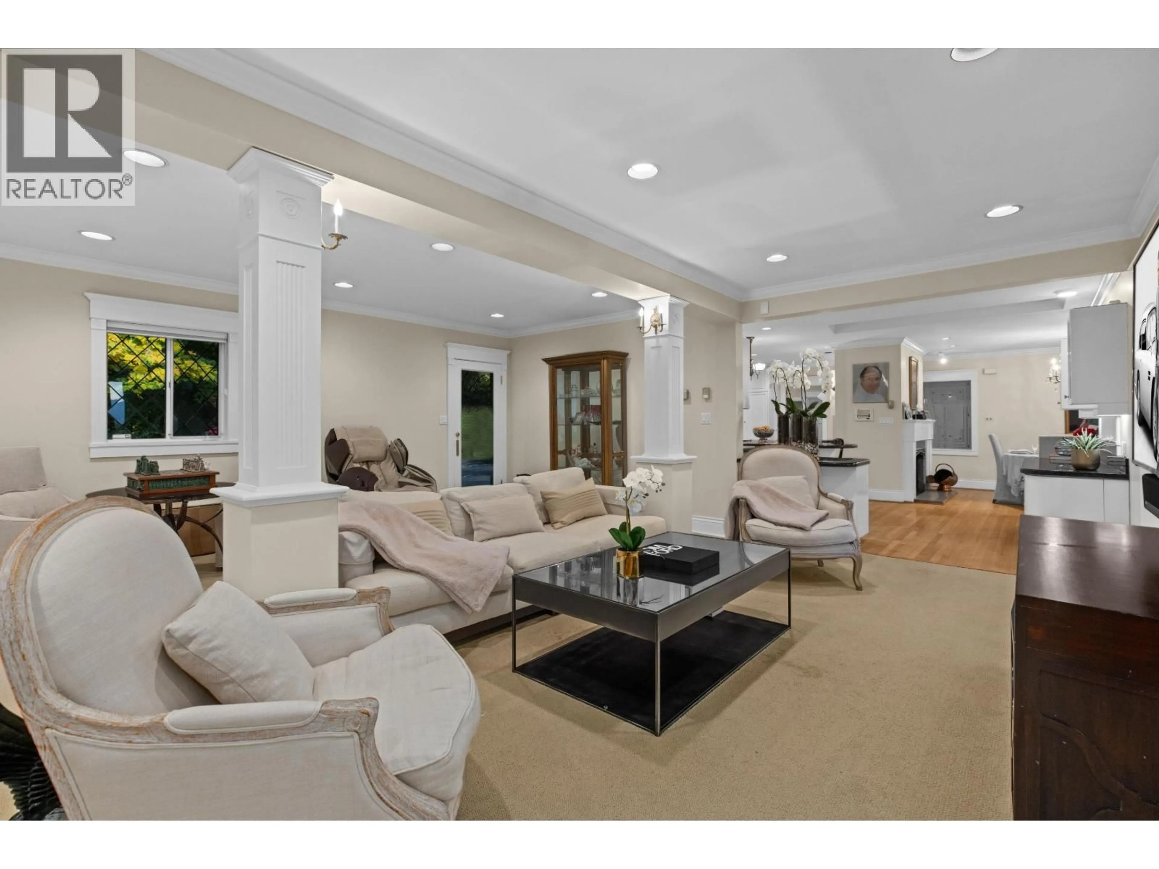 Living room with furniture, unknown for 5550 MARINE DRIVE, Vancouver British Columbia V6T1A2