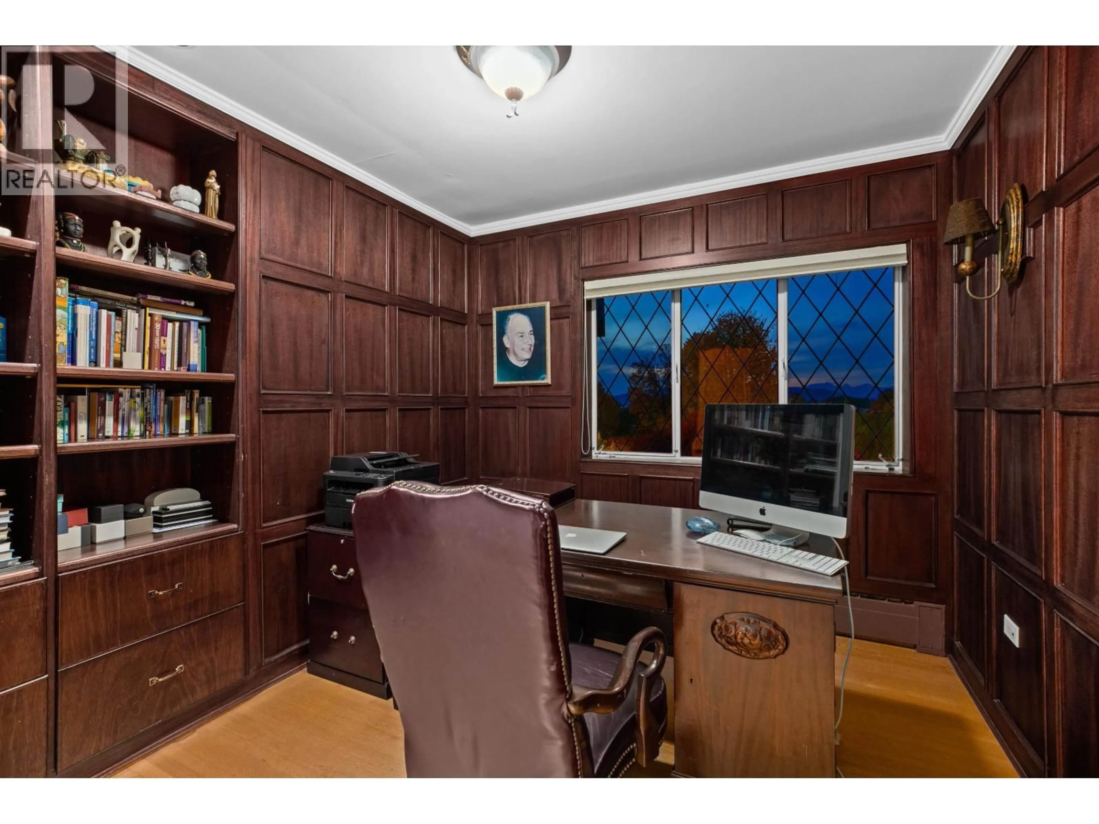 A pic of a room for 5550 MARINE DRIVE, Vancouver British Columbia V6T1A2