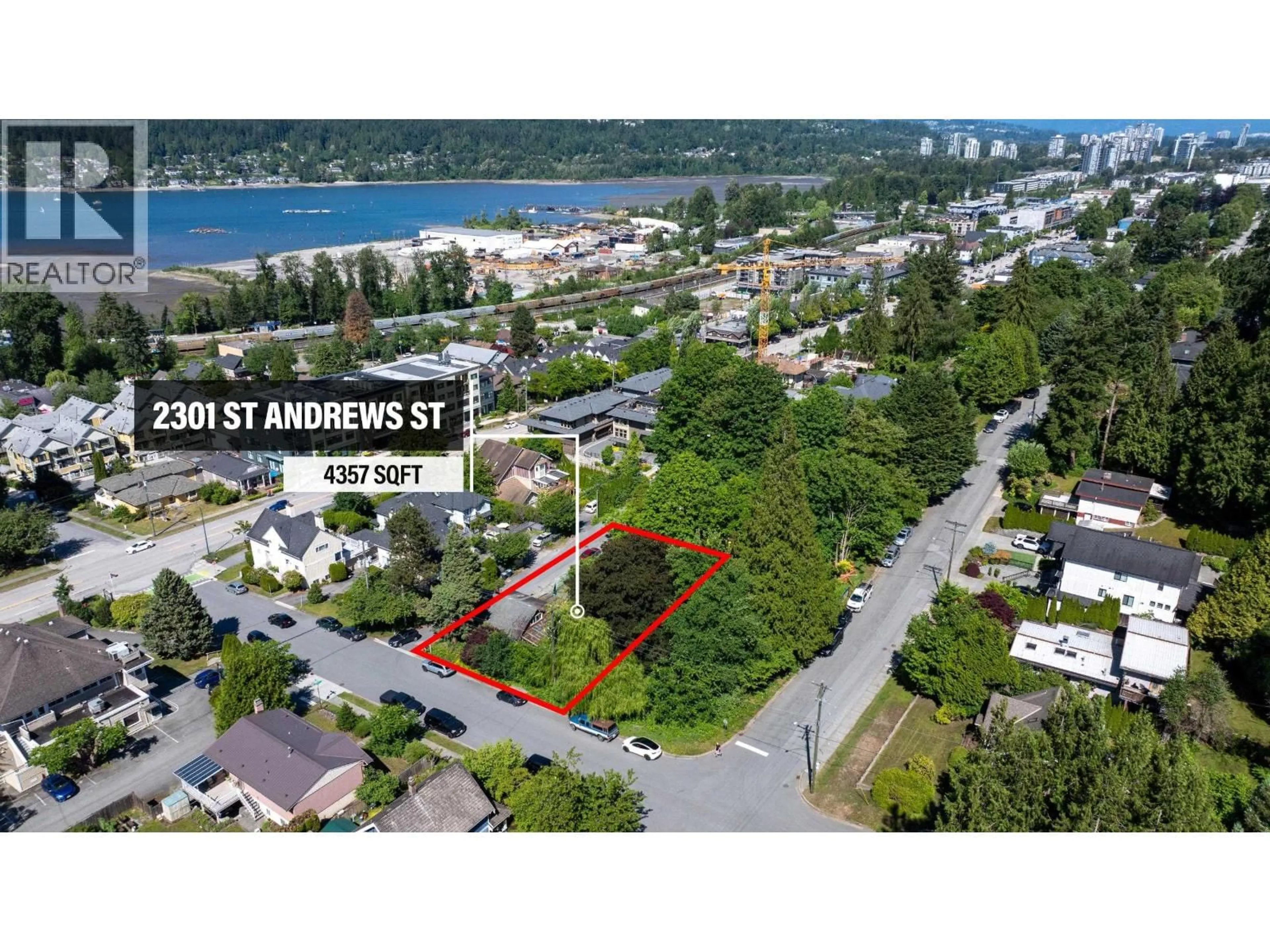 A pic from outside/outdoor area/front of a property/back of a property/a pic from drone, street for 2301 ST ANDREWS STREET, Port Moody British Columbia V3H0K4