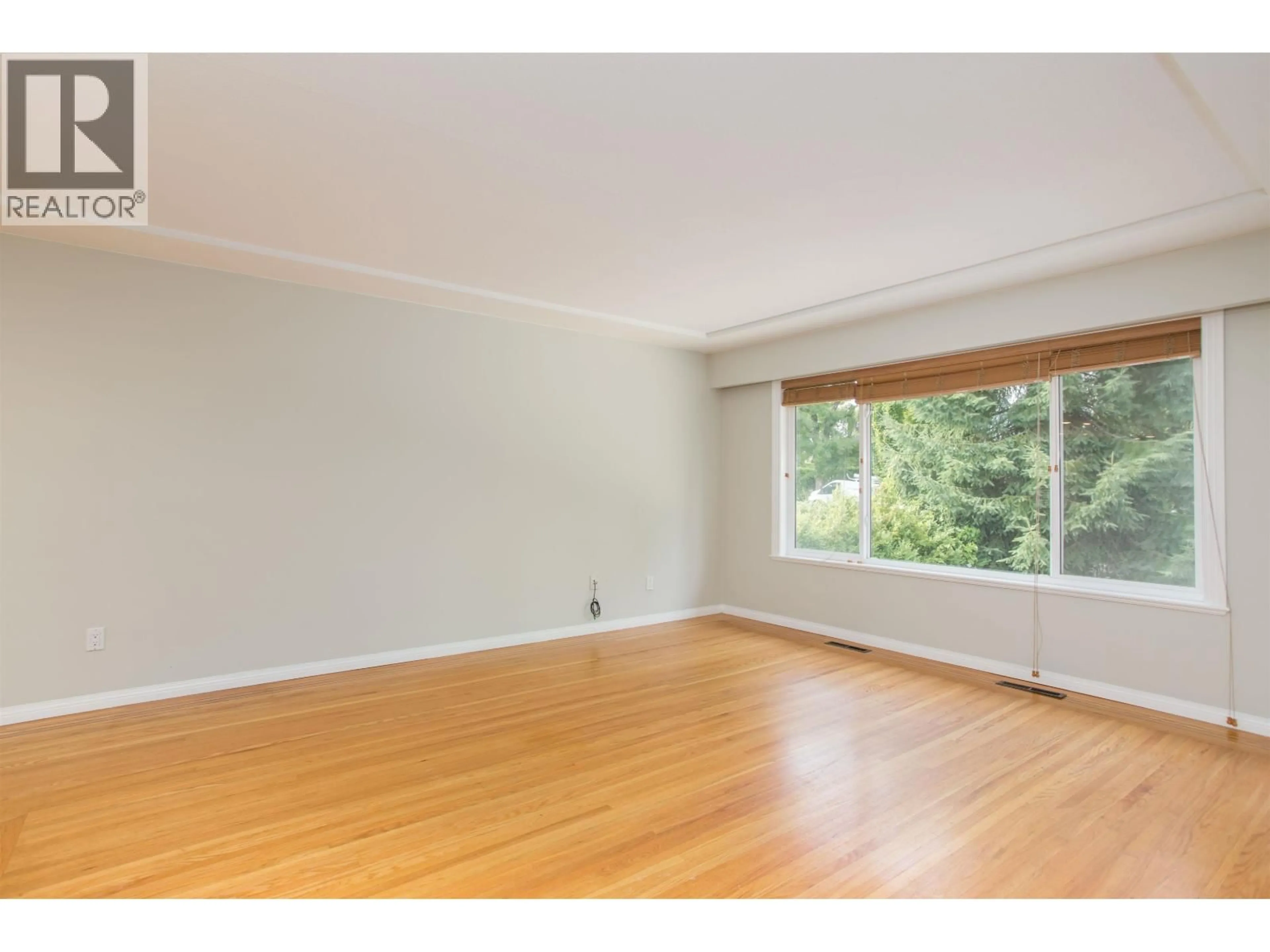 A pic of a room for 2536 29TH AVENUE, Vancouver British Columbia V5R1V1
