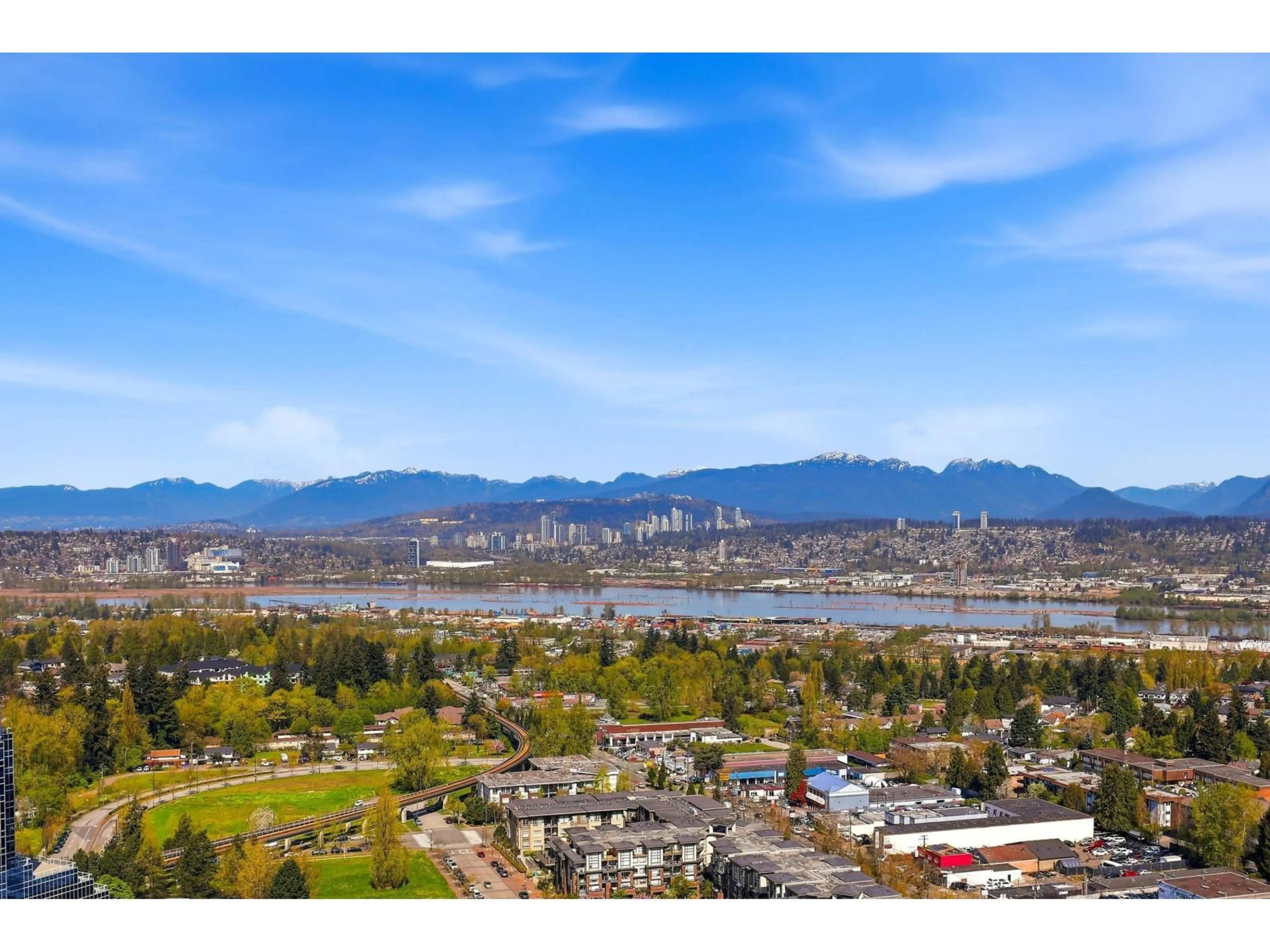 A pic from outside/outdoor area/front of a property/back of a property/a pic from drone, water/lake/river/ocean view for 2908 - 10750 135A STREET, Surrey British Columbia V3T0V4