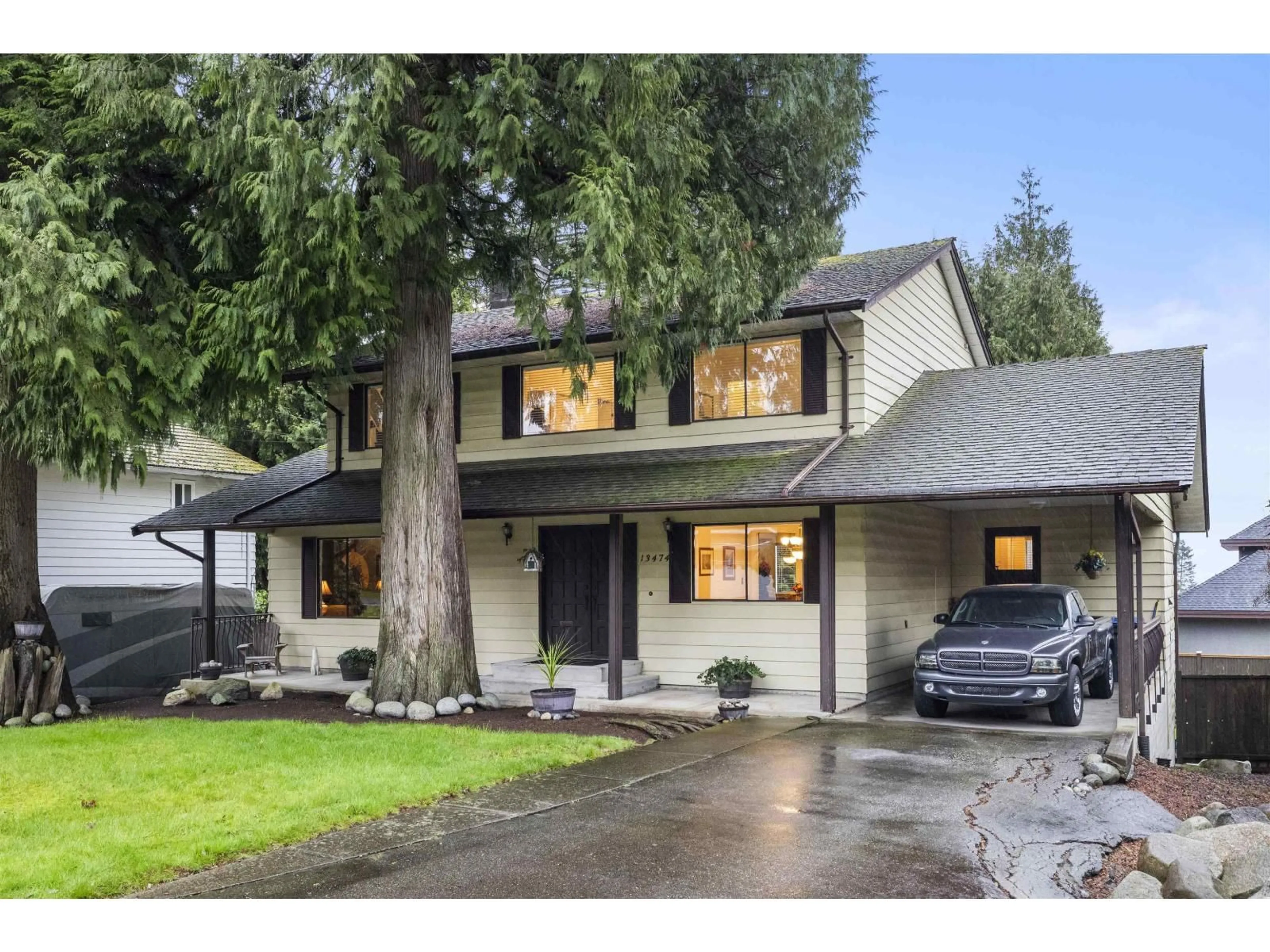 Home with vinyl exterior material, street for 13474 15 AVENUE, Surrey British Columbia V4A1L2