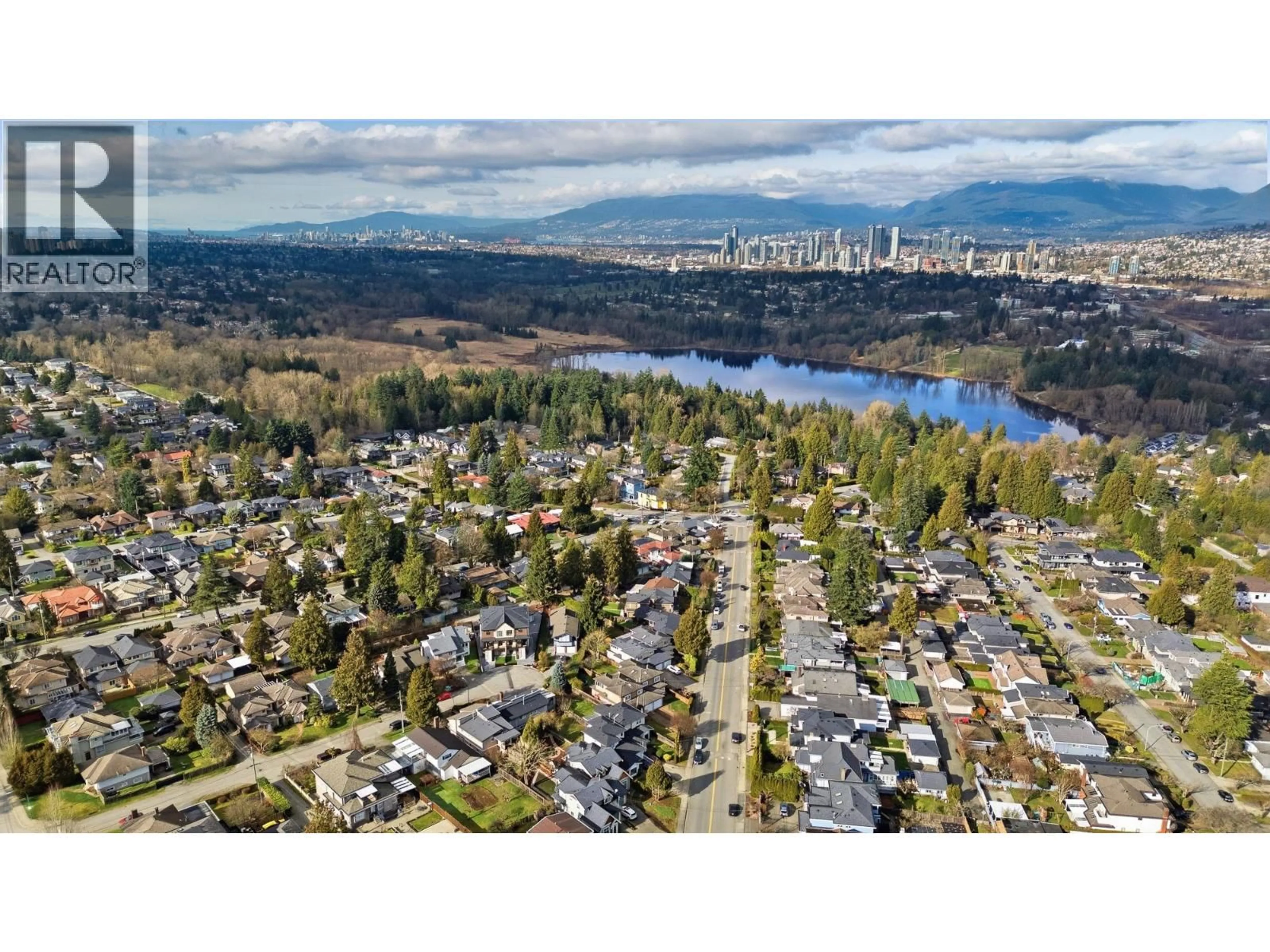 A pic from outside/outdoor area/front of a property/back of a property/a pic from drone, water/lake/river/ocean view for 1 - 6139 ASHWORTH AVENUE, Burnaby British Columbia V5E3T8