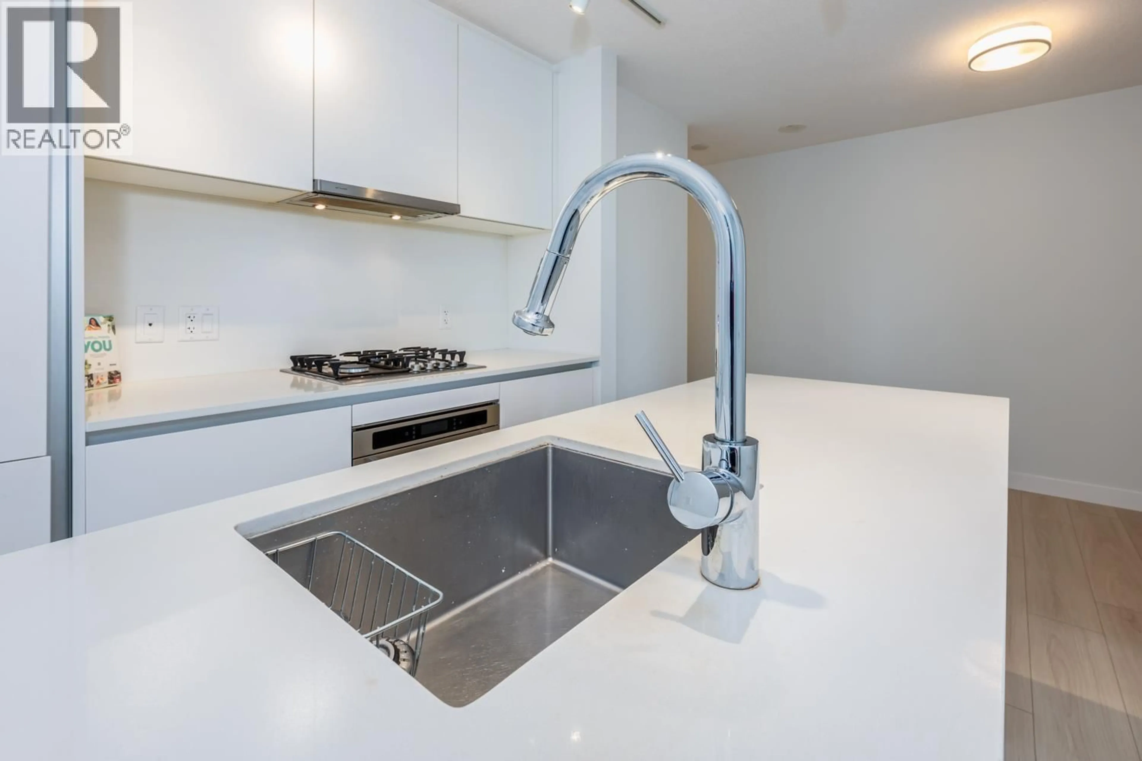 Standard kitchen, unknown for 1005 - 988 QUAYSIDE DRIVE, New Westminster British Columbia V3M0L5