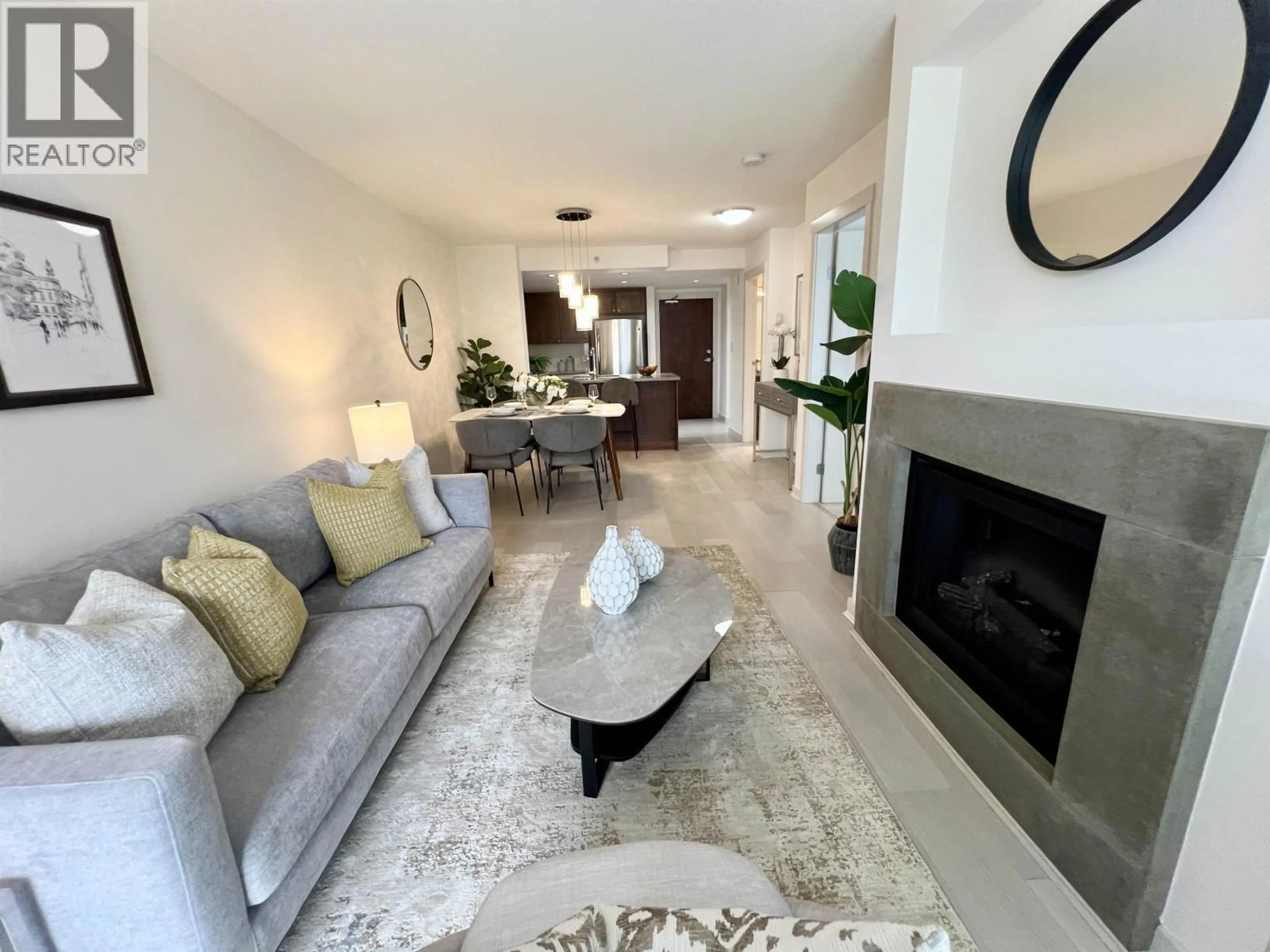 Living room with furniture, unknown for 313 - 9373 HEMLOCK DRIVE, Richmond British Columbia V6Y0A9