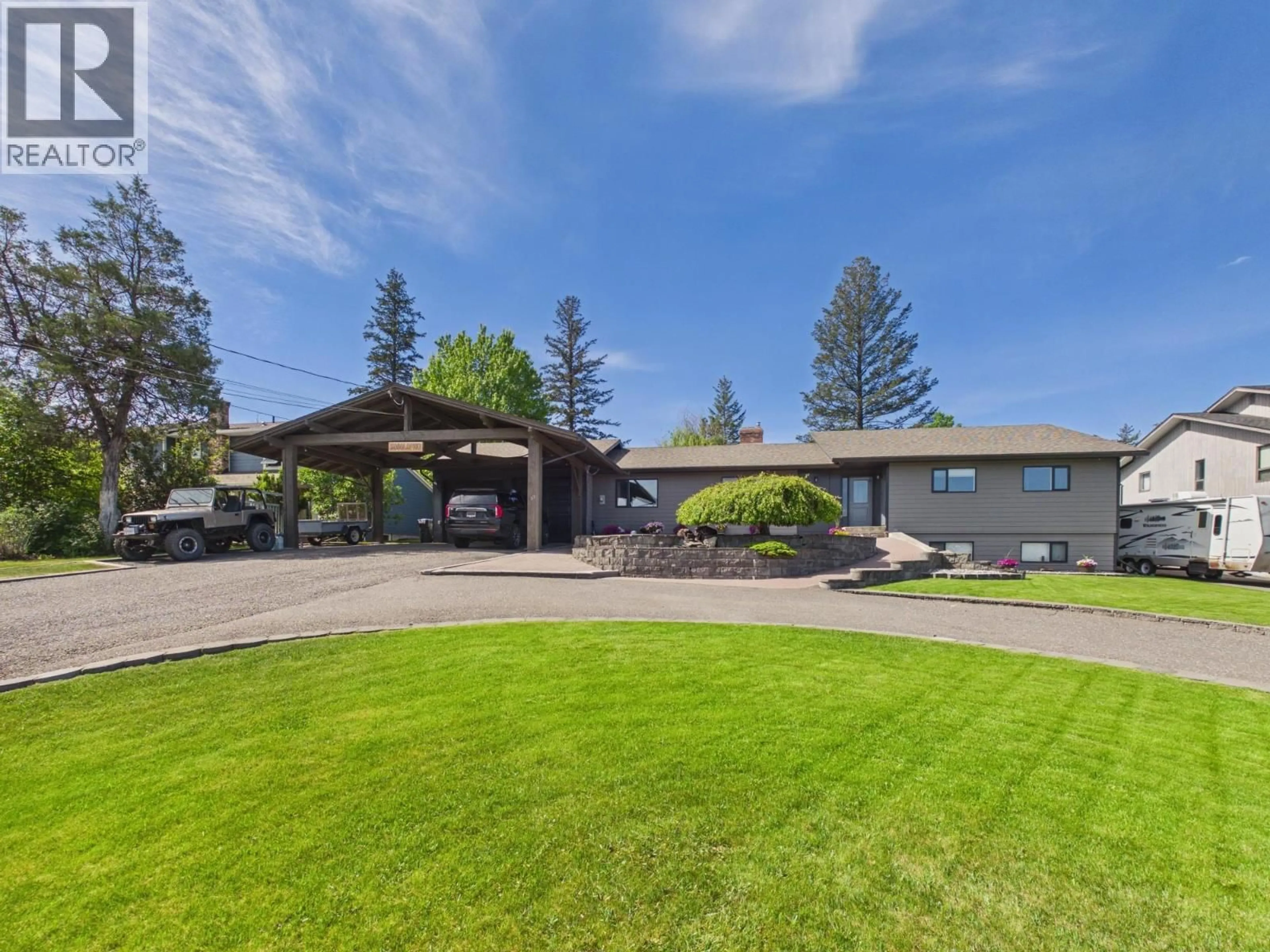 A pic from outside/outdoor area/front of a property/back of a property/a pic from drone, unknown for 33 FAIRVIEW DRIVE, Williams Lake British Columbia V2G4K9