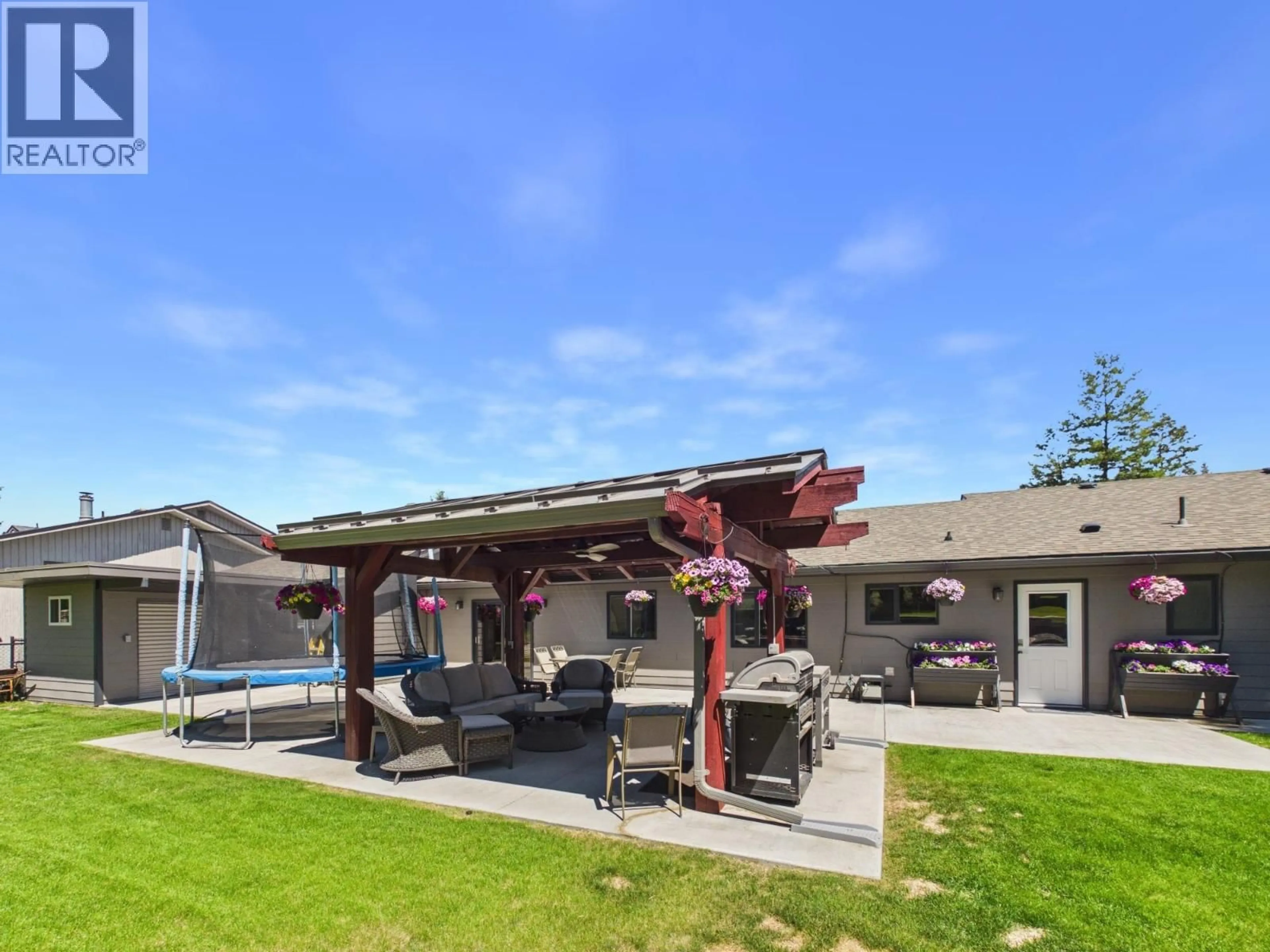 Patio, unknown for 33 FAIRVIEW DRIVE, Williams Lake British Columbia V2G4K9