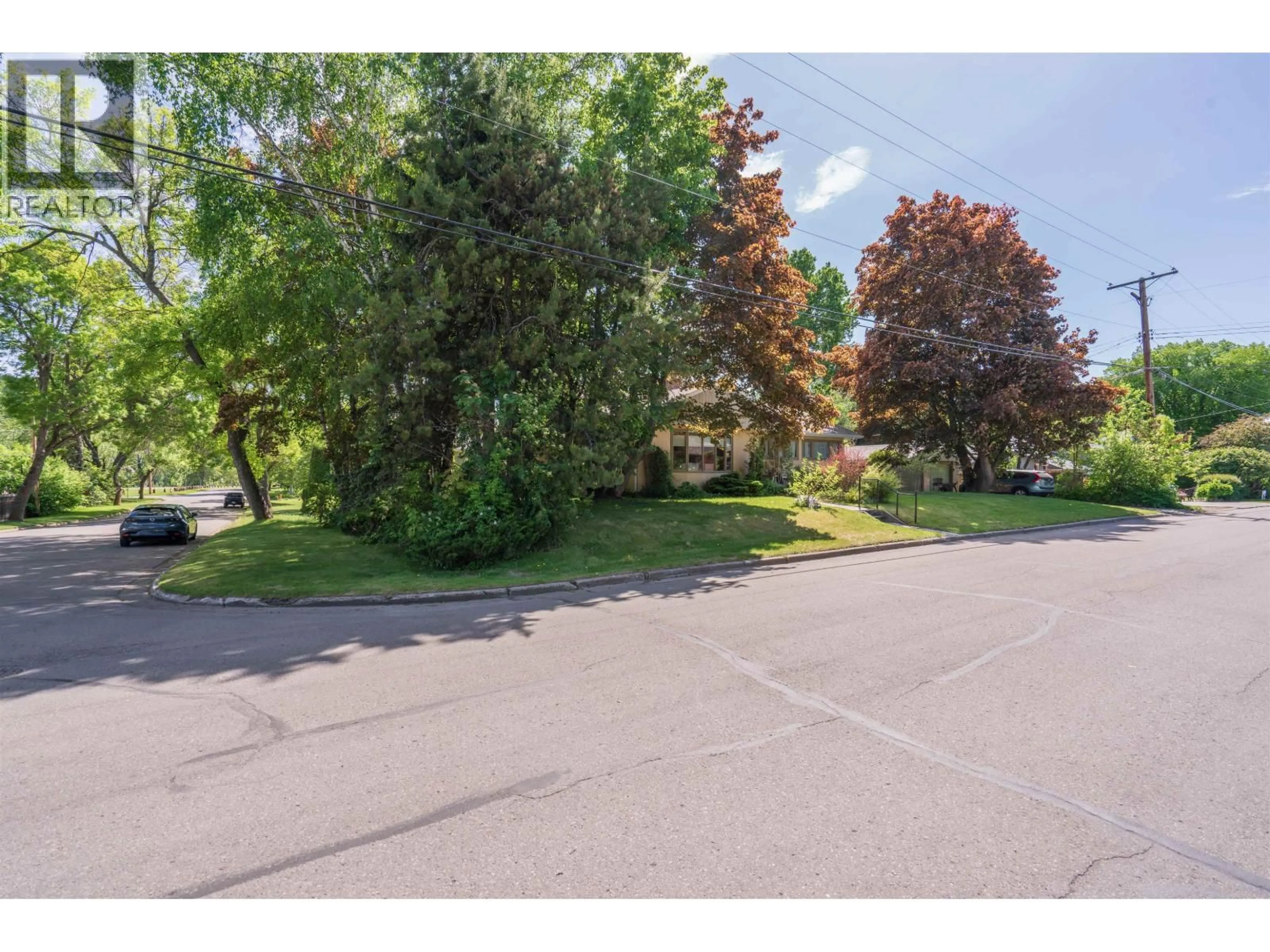 A pic from outside/outdoor area/front of a property/back of a property/a pic from drone, street for 125 15TH AVENUE, Prince George British Columbia V2L3W3