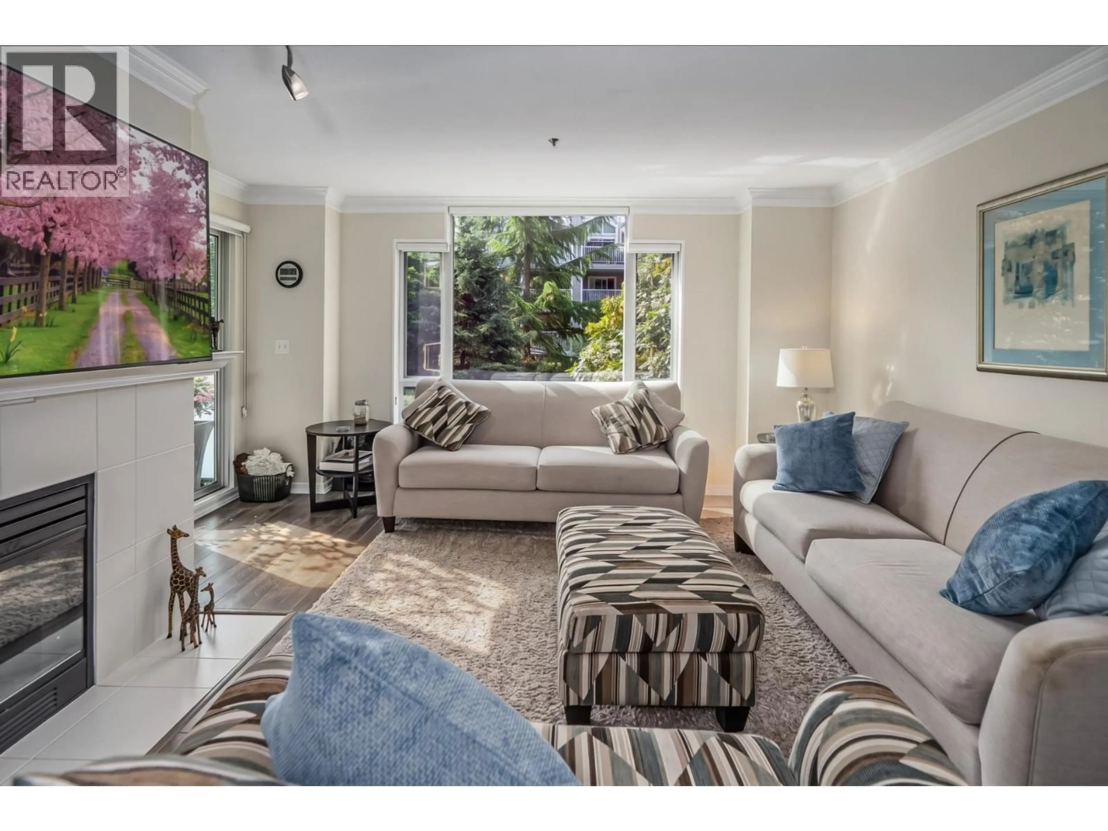Living room with furniture, unknown for 201 - 19142 122ND AVENUE, Pitt Meadows British Columbia V3Y2P9