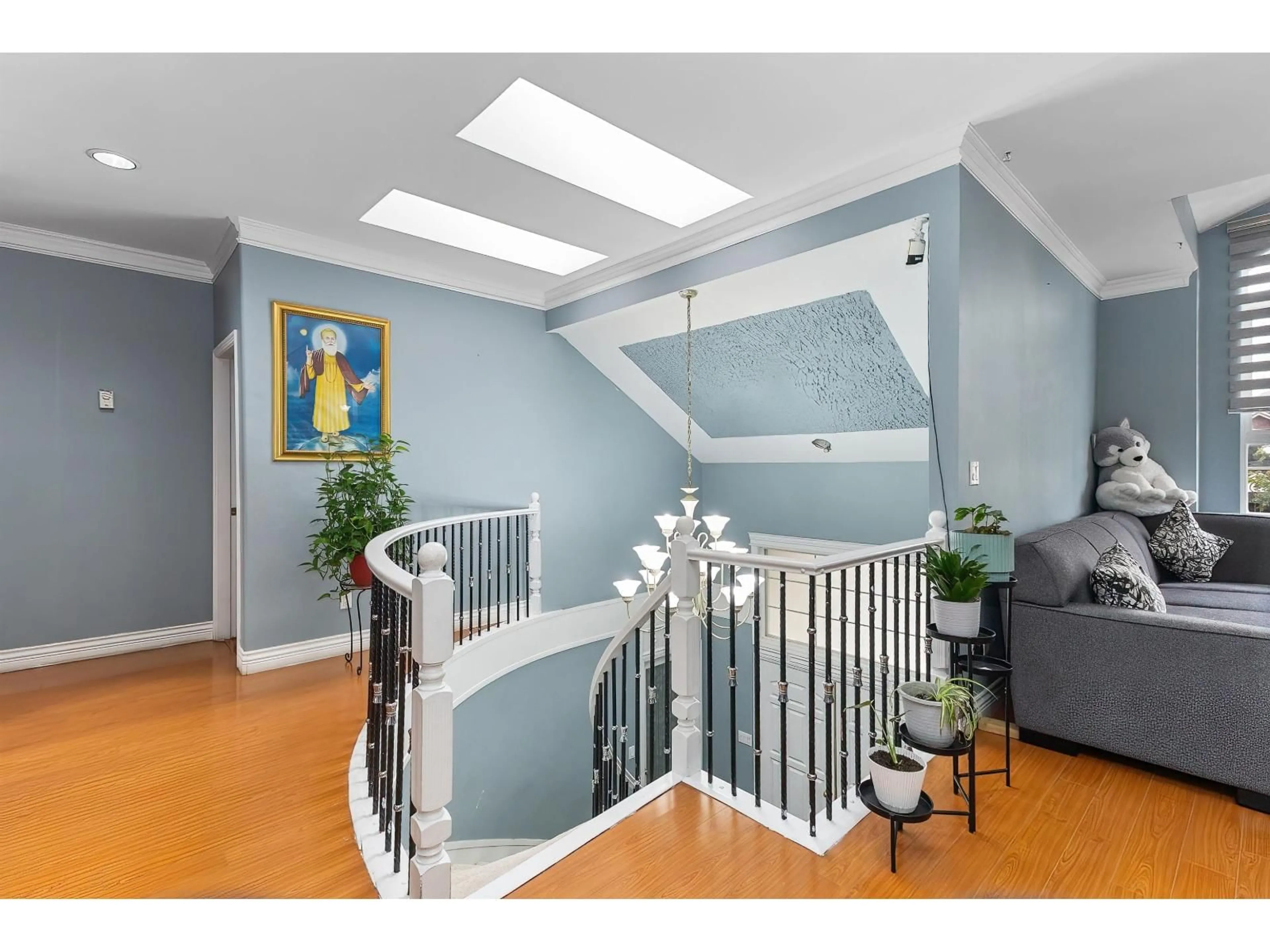 Indoor foyer for 6919 128 STREET, Surrey British Columbia V3W4E1