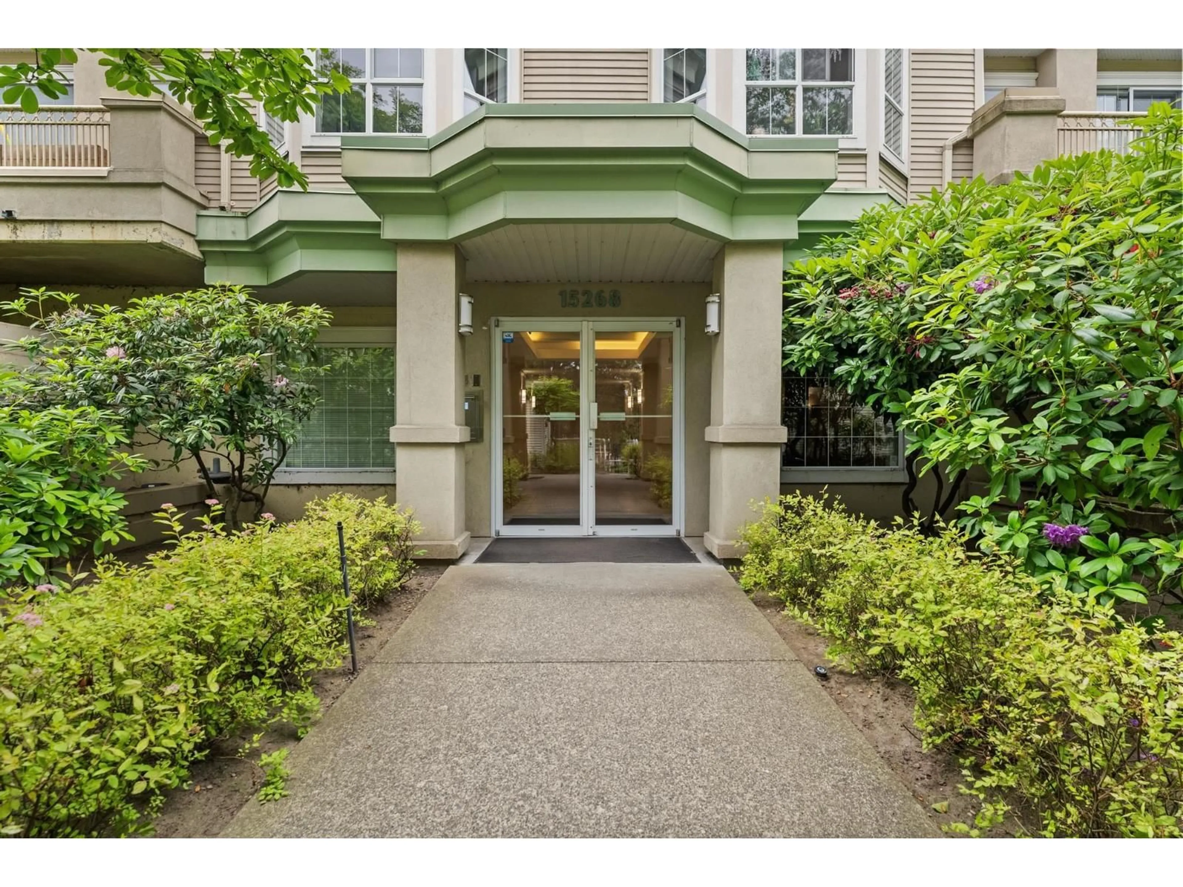 Unknown for 323 - 15268 105 AVE AVENUE WEST, Surrey British Columbia V3R0W8