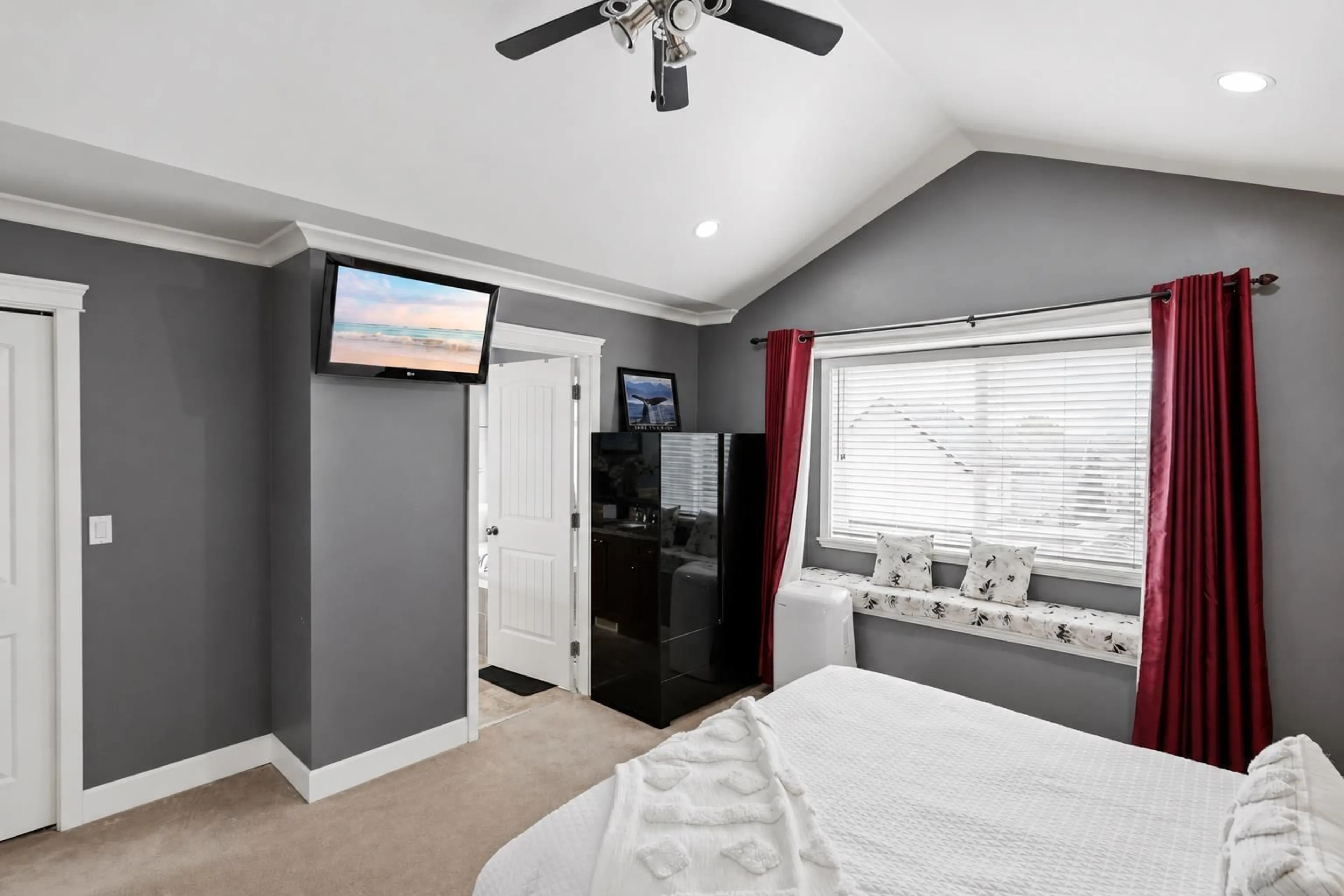 A pic of a room for 6814 192 STREET, Surrey British Columbia V4N0B5