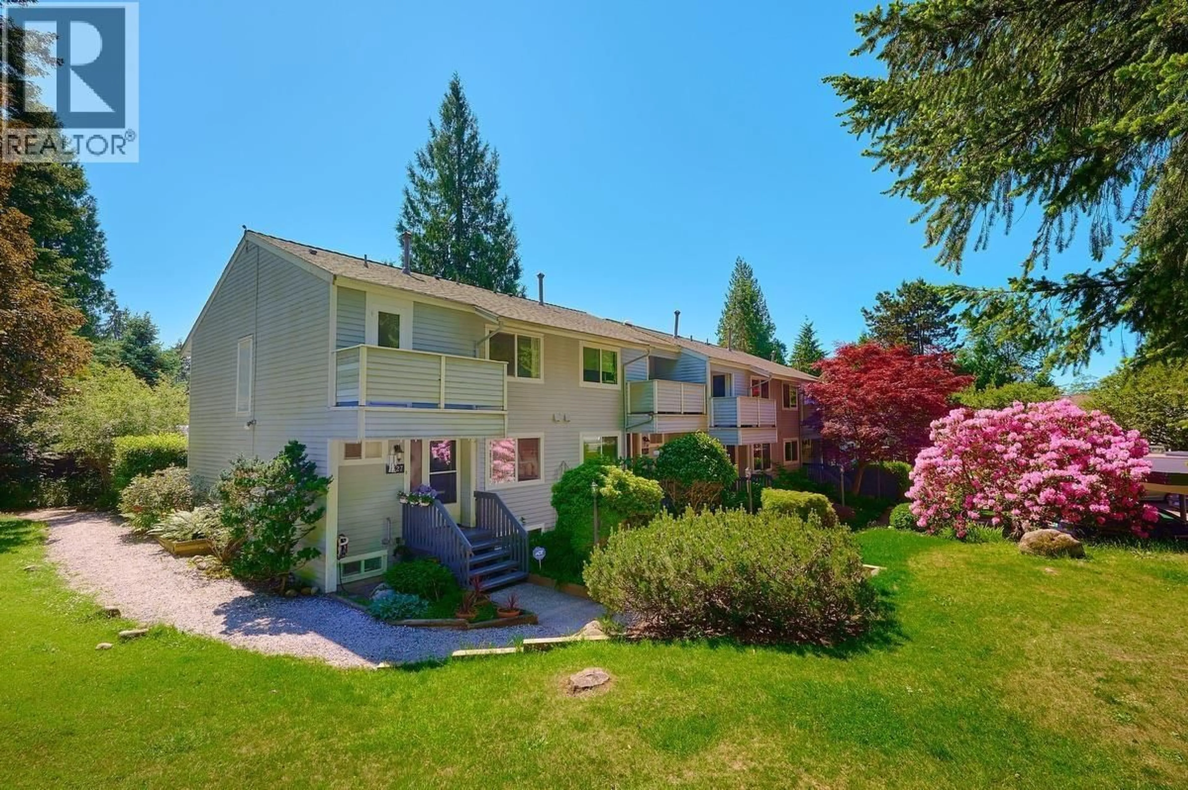 Patio, unknown for 4627 HOSKINS ROAD, North Vancouver British Columbia V7K2R2