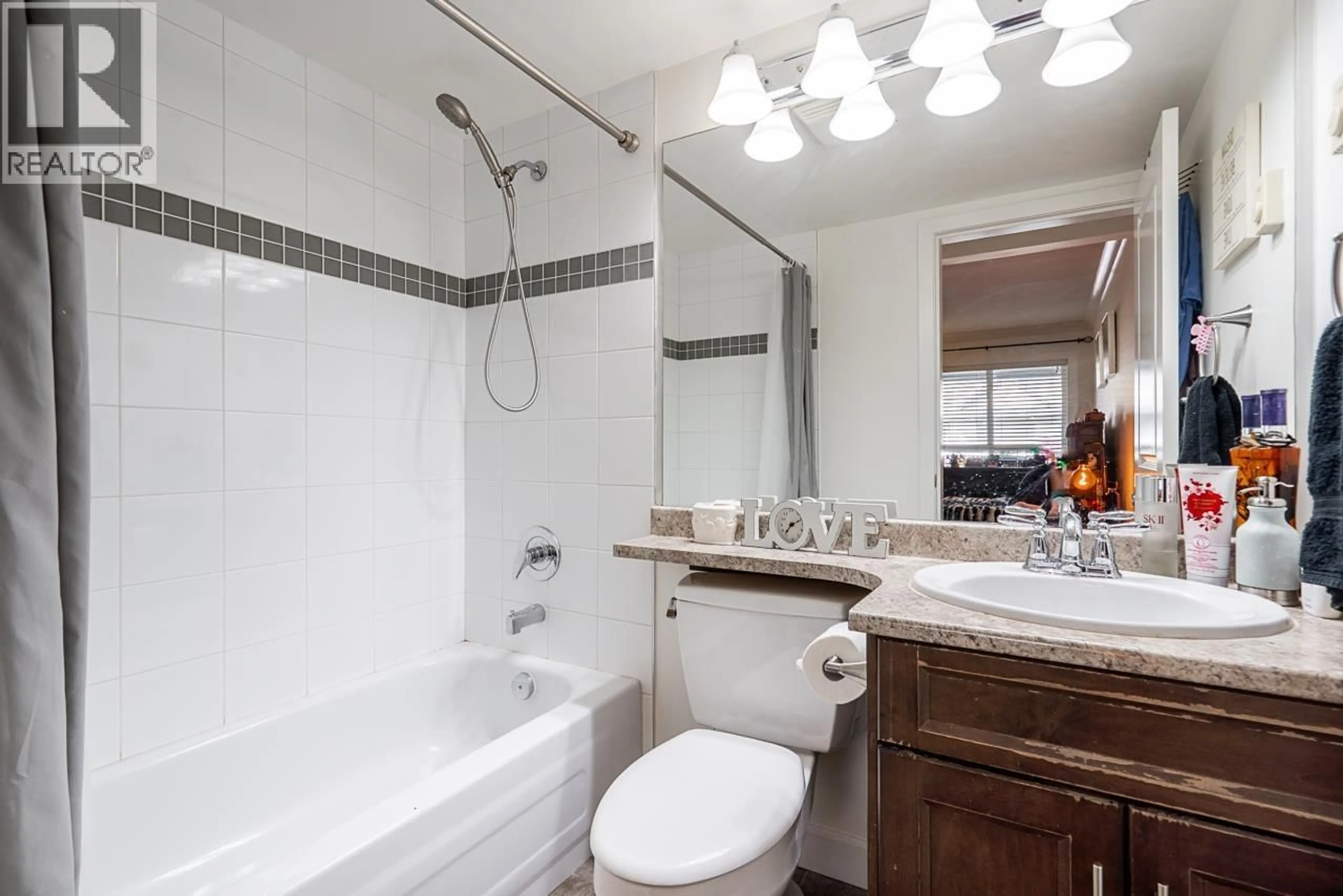 Standard bathroom, ceramic/tile floor for 307 - 3939 HASTINGS STREET, Burnaby British Columbia V5C2H8