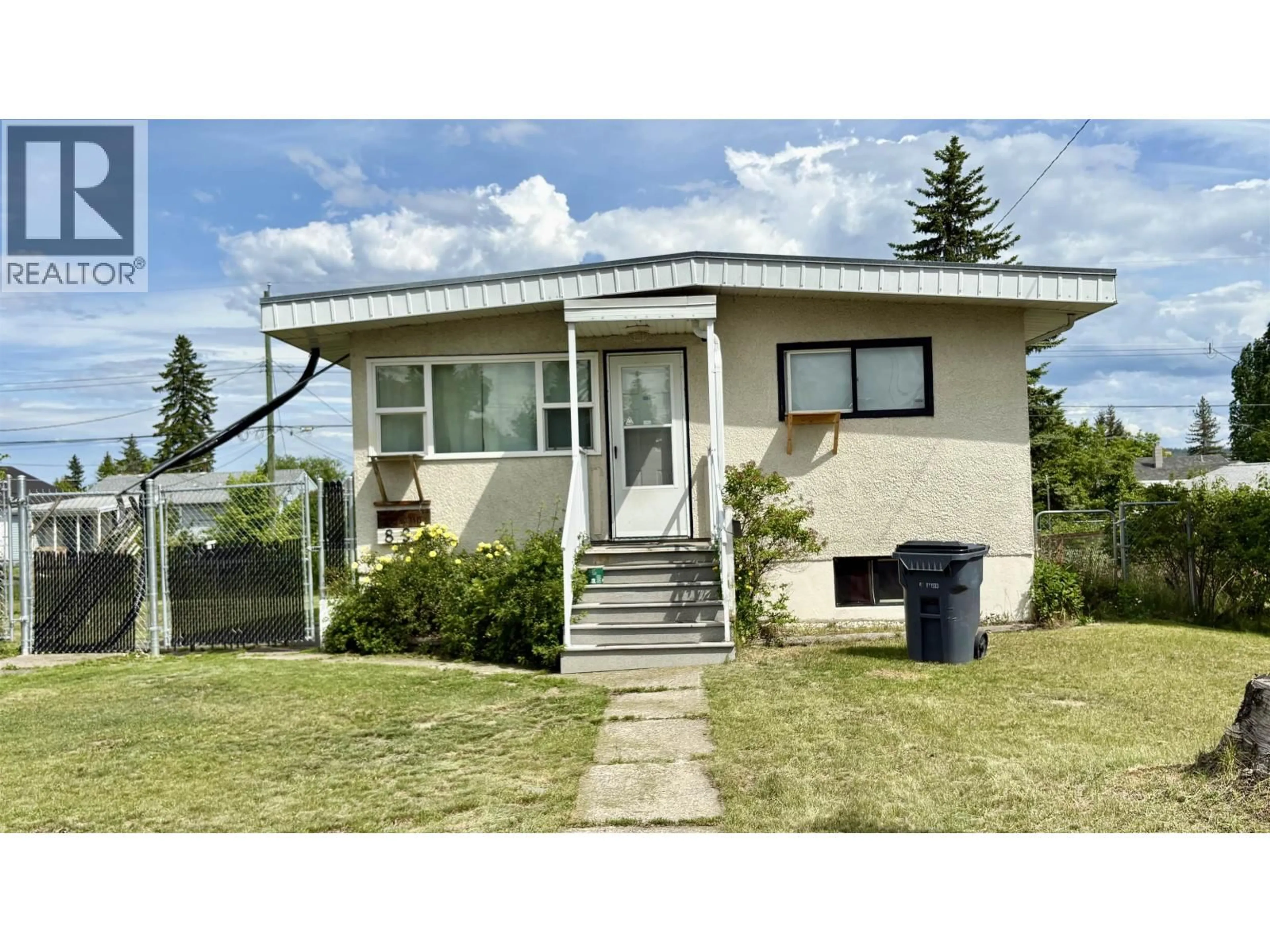Home with vinyl exterior material, street for 898 EWERT STREET, Prince George British Columbia V2M2N9