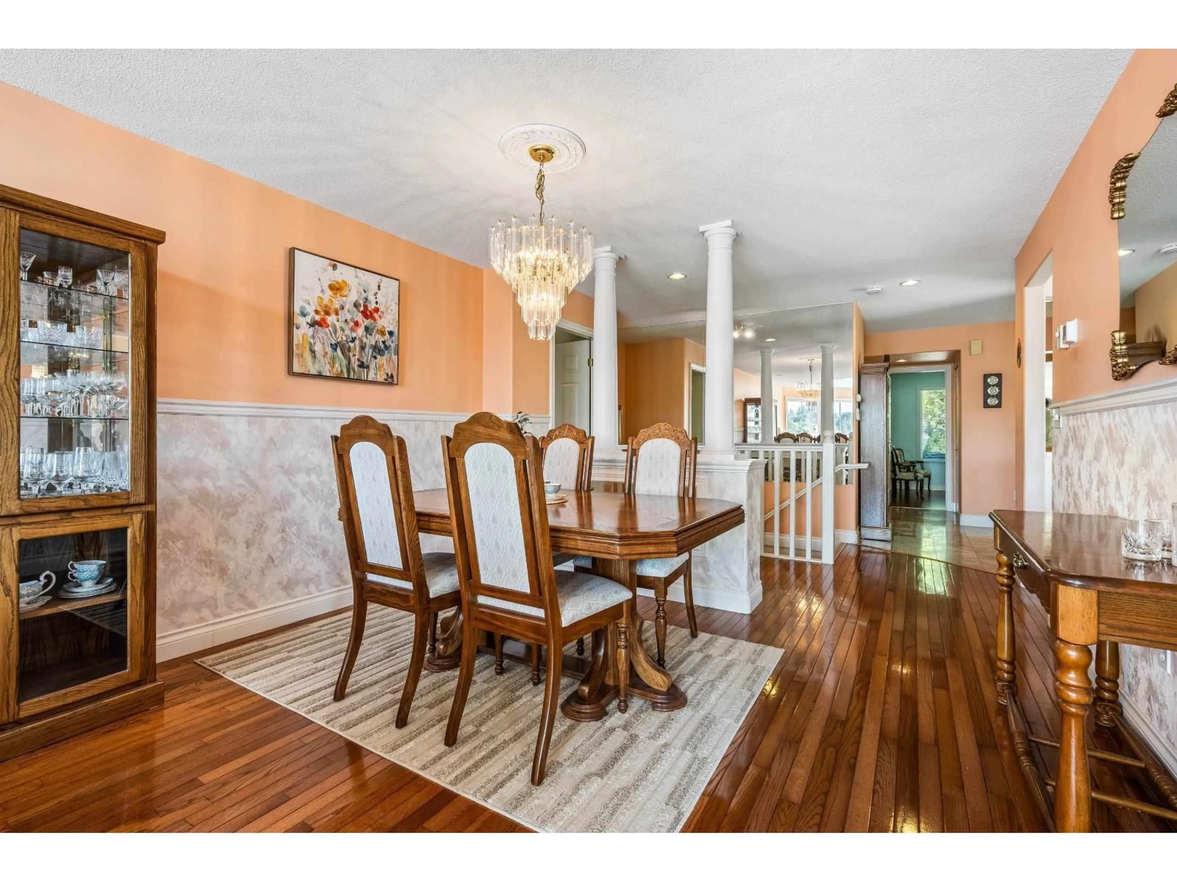 Dining room, wood/laminate floor for 34 - 3354 HORN STREET, Abbotsford British Columbia V2S7L3