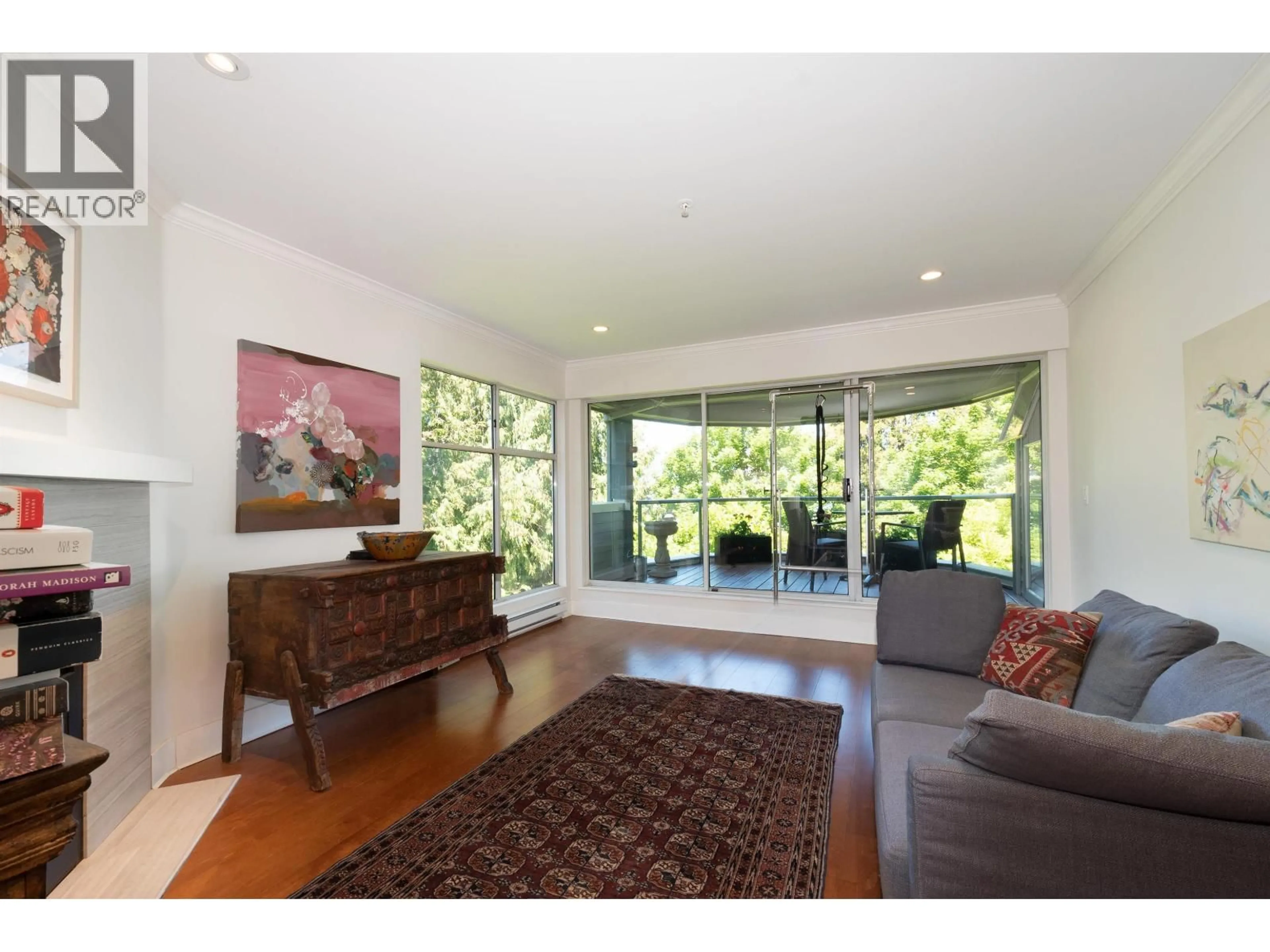 Unknown for 303 - 2250 3RD AVENUE, Vancouver British Columbia V6K1L4