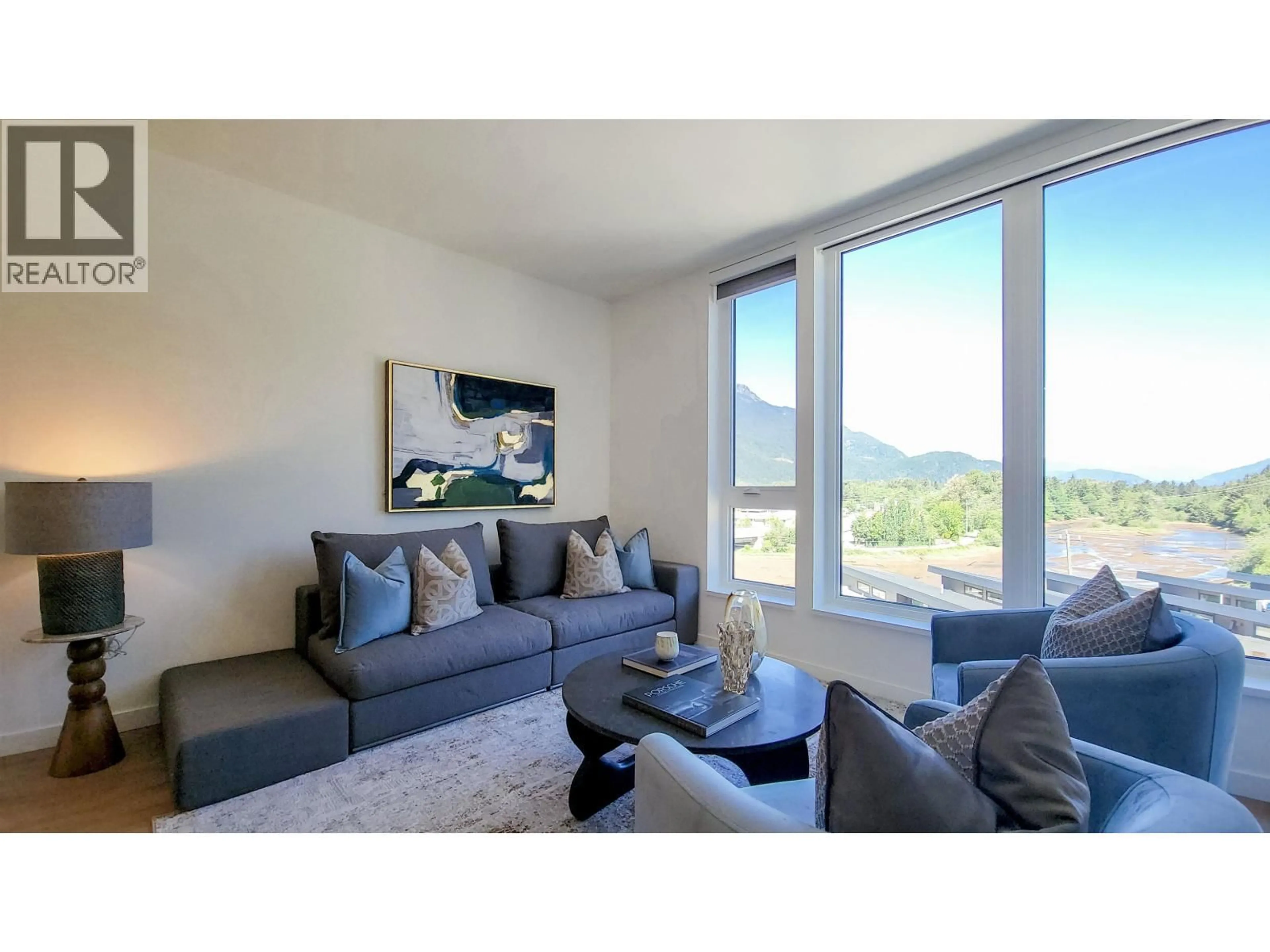 Living room with furniture, unknown for 519 - 1500 SCOTT CRESCENT, Squamish British Columbia V8B1G5