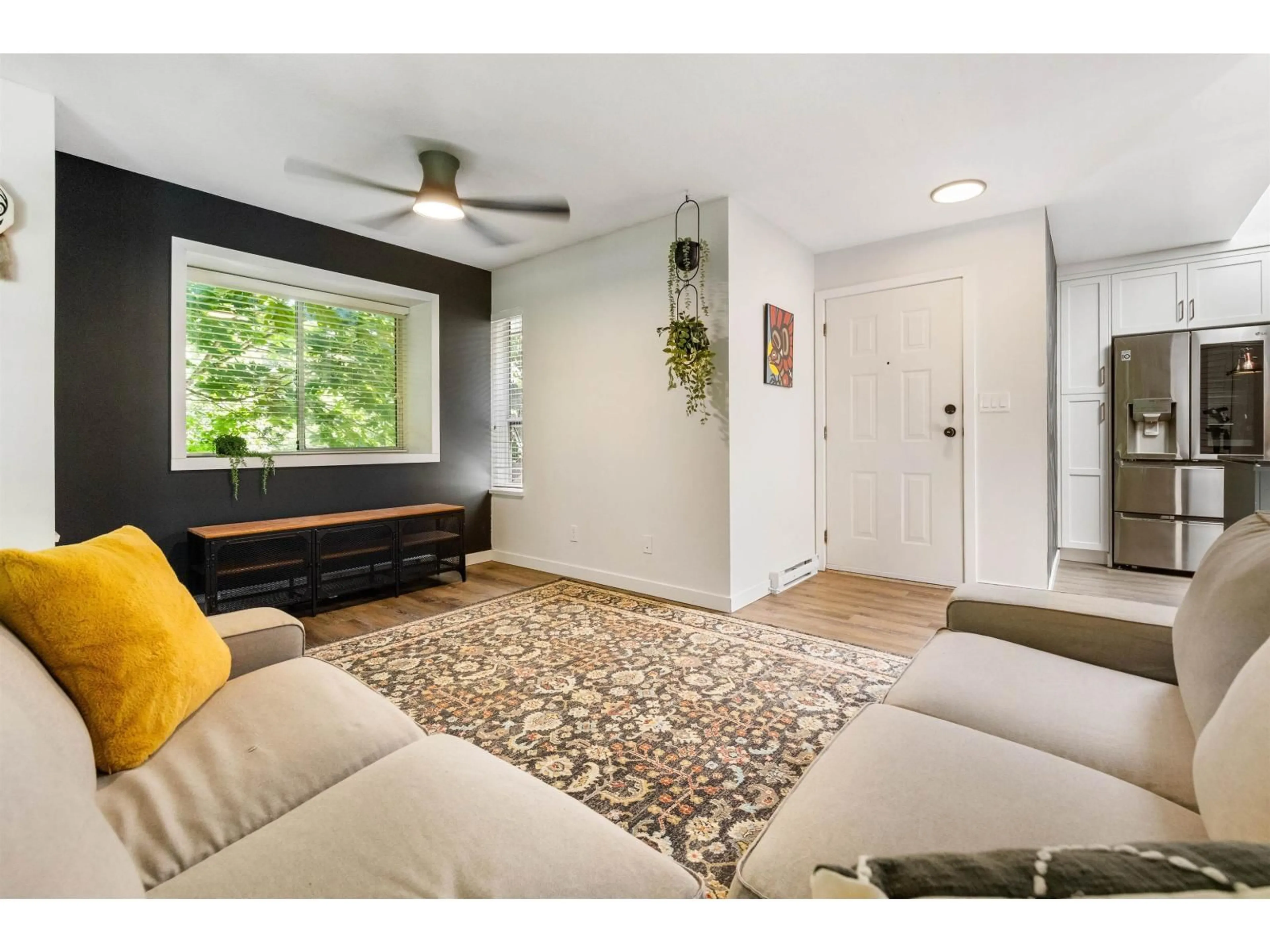 Living room with furniture, unknown for 106 - 1750 MCKENZIE ROAD, Abbotsford British Columbia V2S3Z3