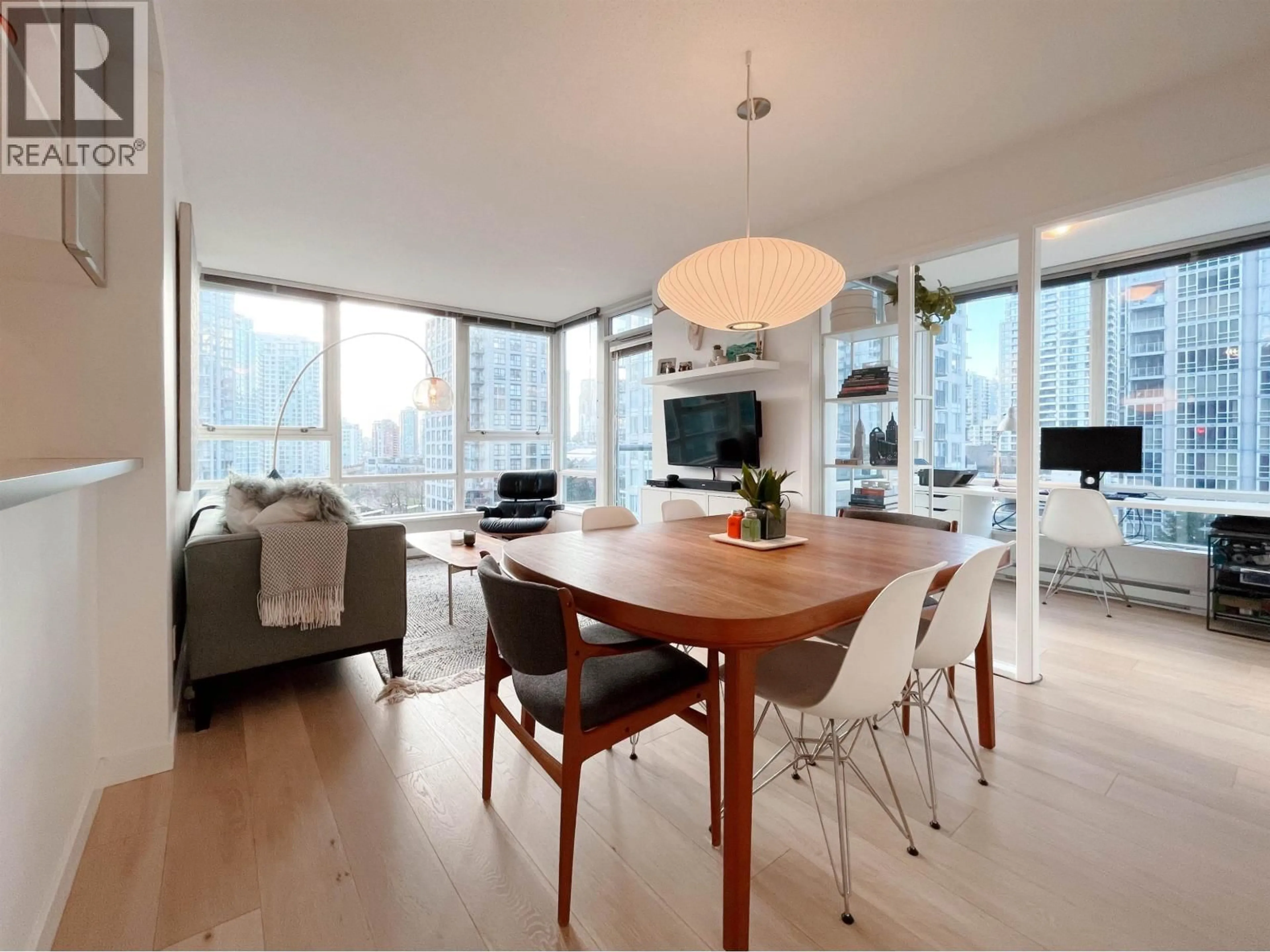 Dining room, wood/laminate floor for 1110 - 928 BEATTY STREET, Vancouver British Columbia V6Z3G6