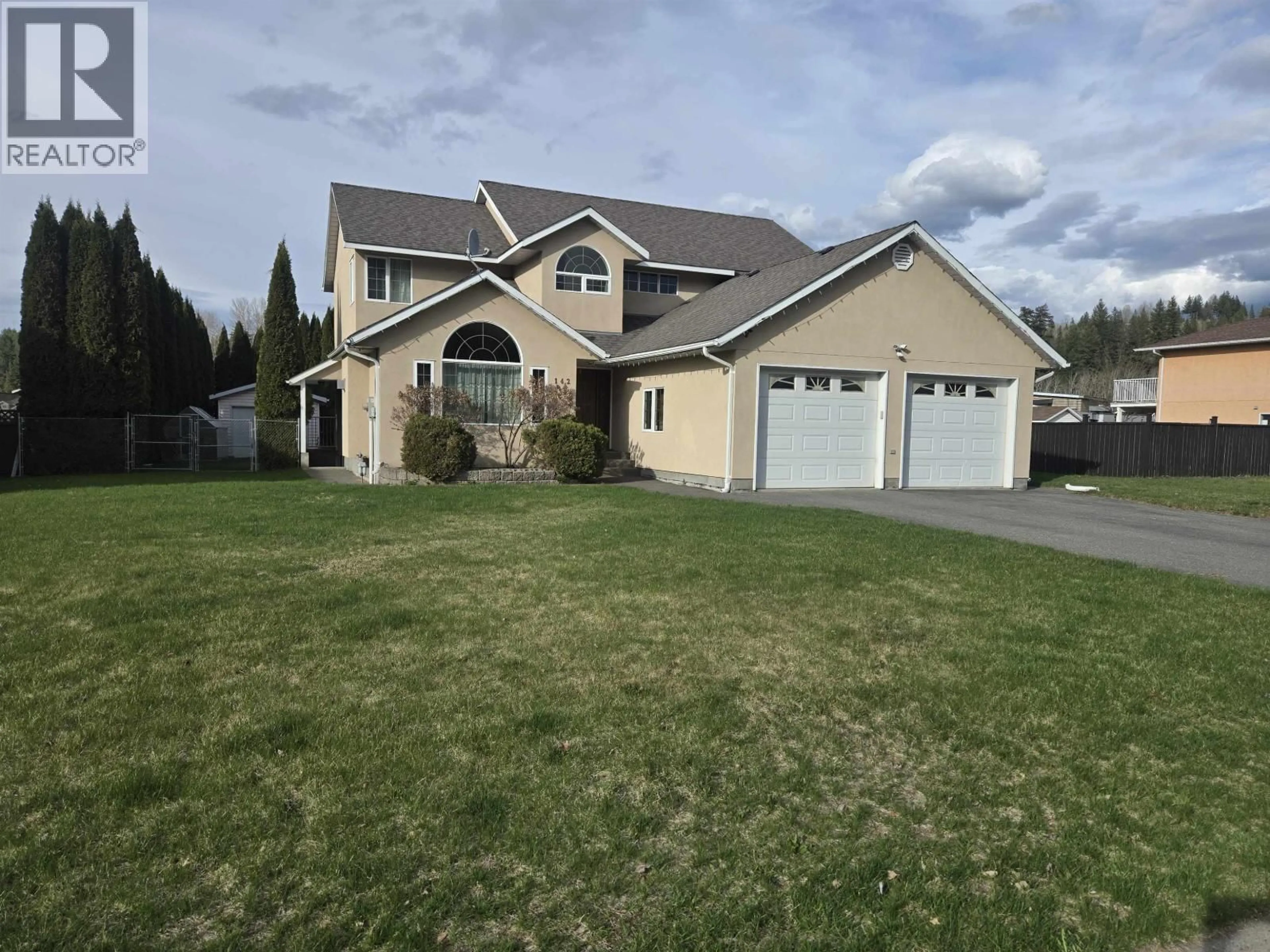 Home with vinyl exterior material, unknown for 142 LOWE STREET, Quesnel British Columbia V2J5T4