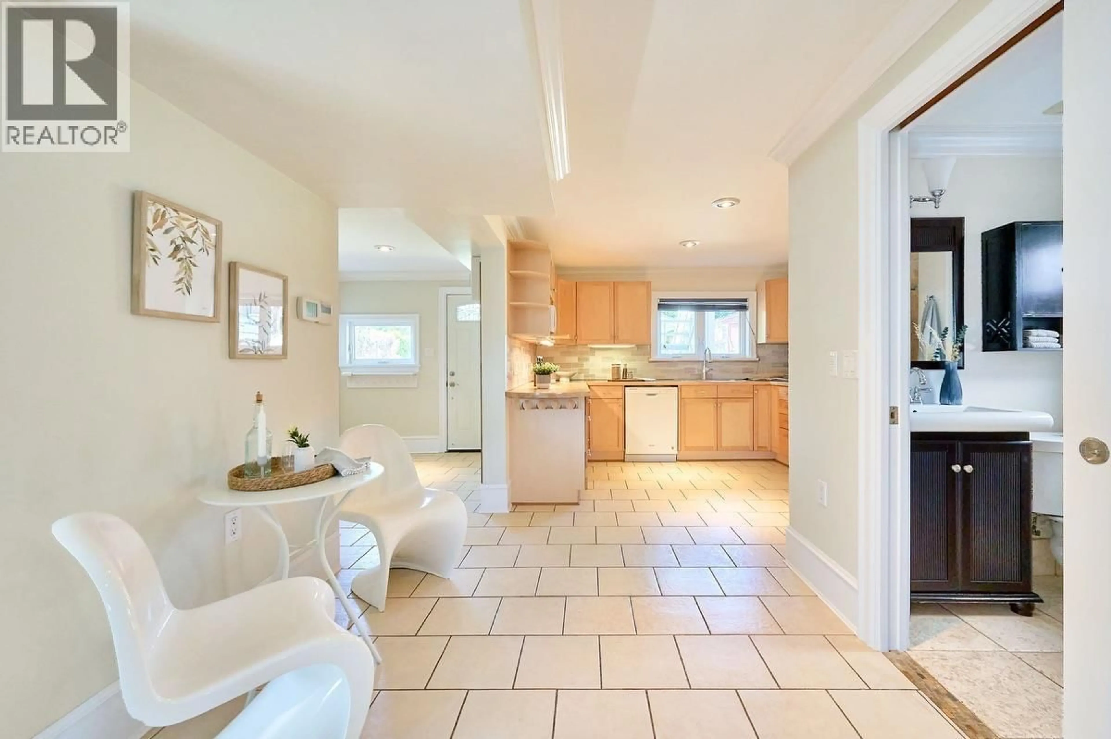 Open concept kitchen, ceramic/tile floor for 3081 GEORGIA STREET, Vancouver British Columbia V5K2K8