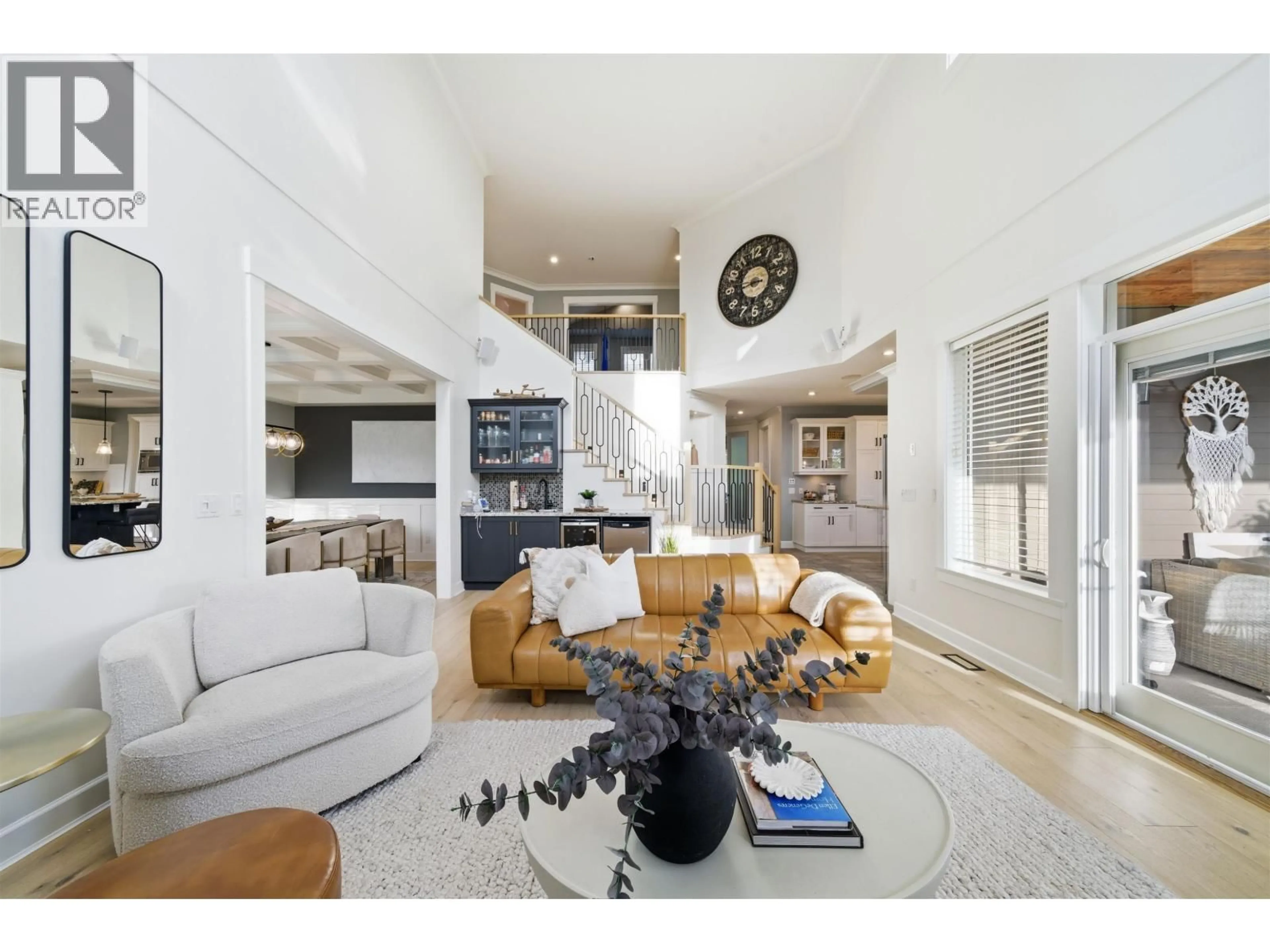 Living room with furniture, unknown for 3435 HORIZON DRIVE, Coquitlam British Columbia V3E0E6