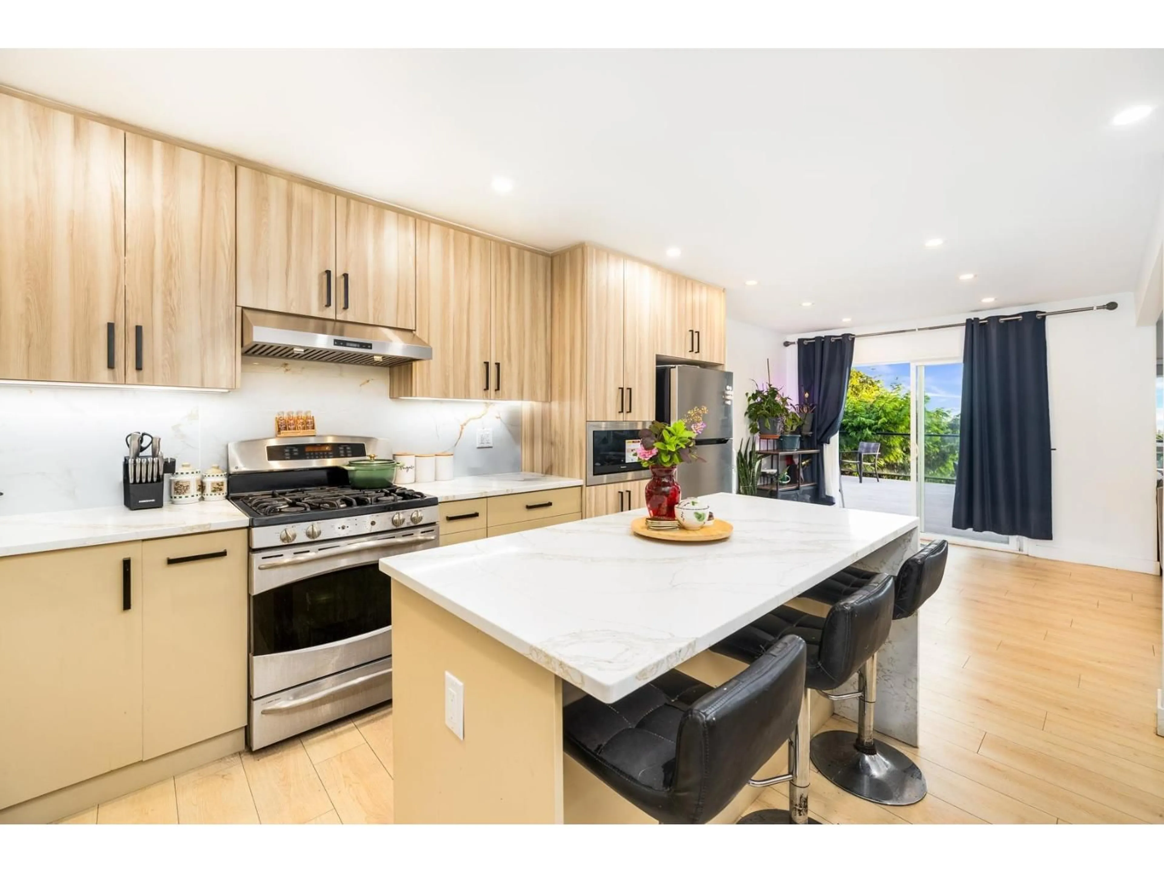 Open concept kitchen, unknown for 7437 GARFIELD DRIVE, Delta British Columbia V4C6X9