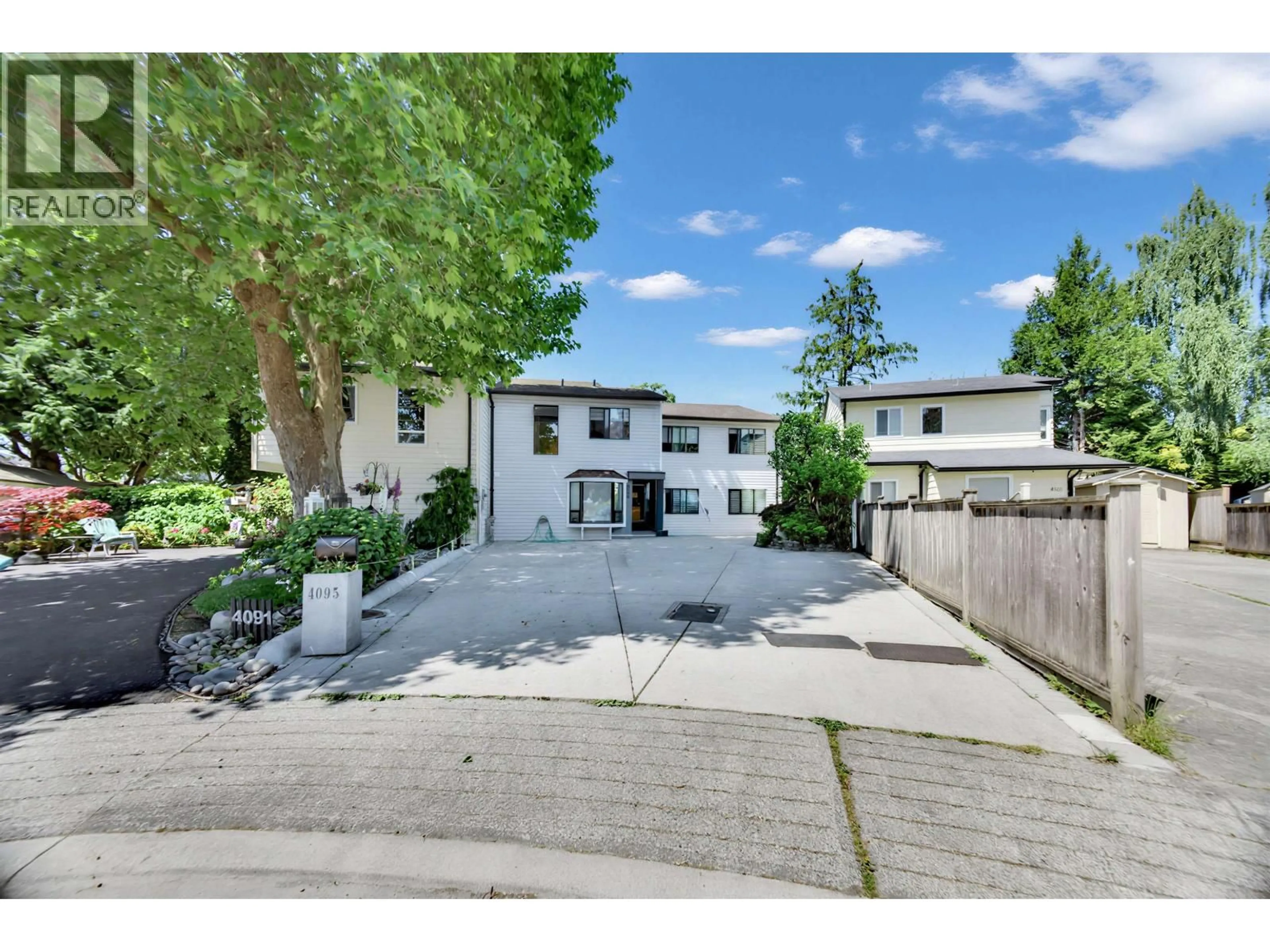 A pic from outside/outdoor area/front of a property/back of a property/a pic from drone, street for 4095 TYSON PLACE, Richmond British Columbia V7C4T5