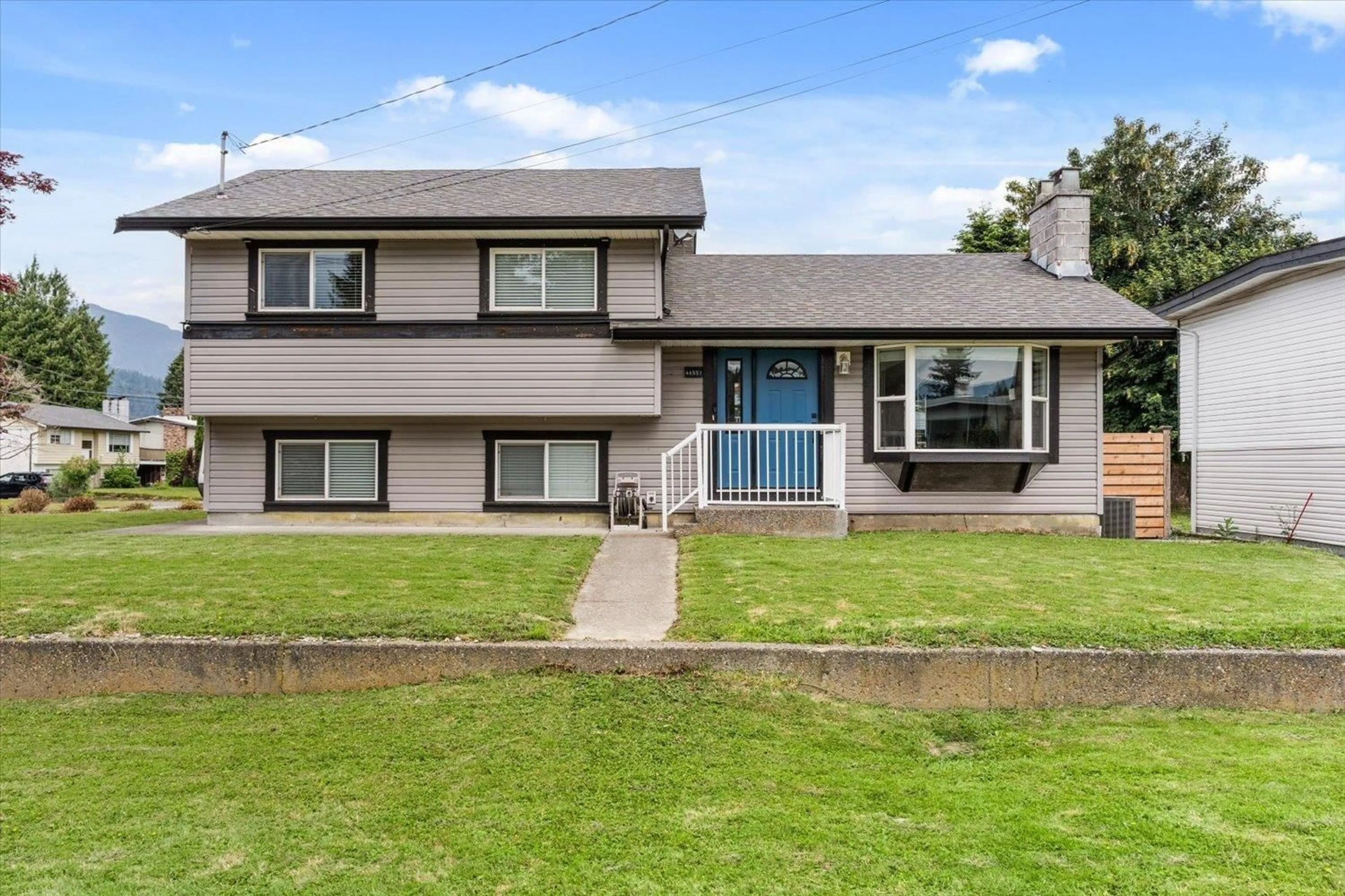 Home with vinyl exterior material, street for 46551 TETON AVENUE, Chilliwack British Columbia V2P6M3