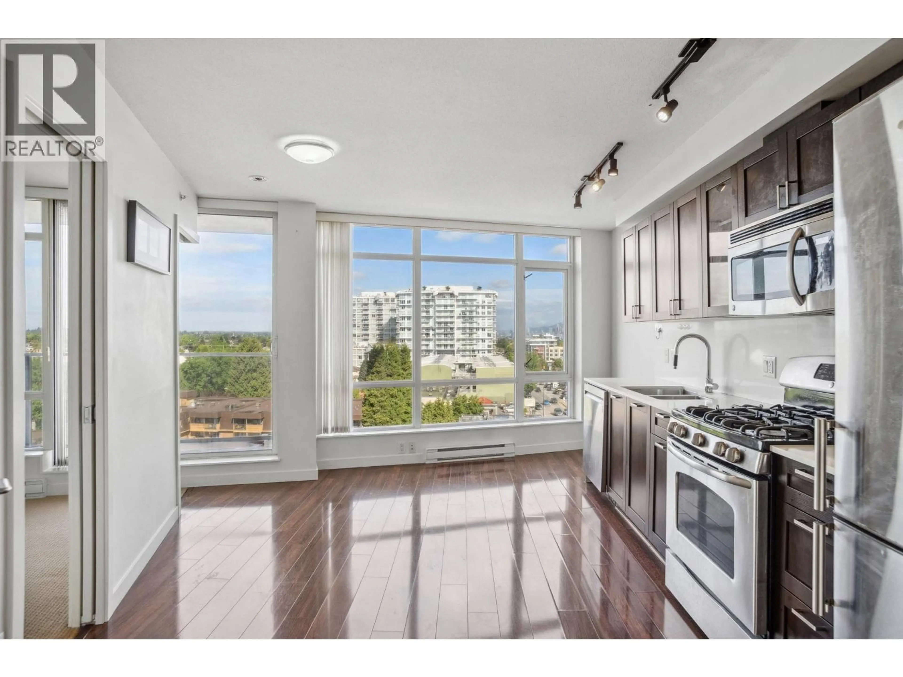 Open concept kitchen, unknown for 810 - 4815 ELDORADO MEWS, Vancouver British Columbia V5R0B2