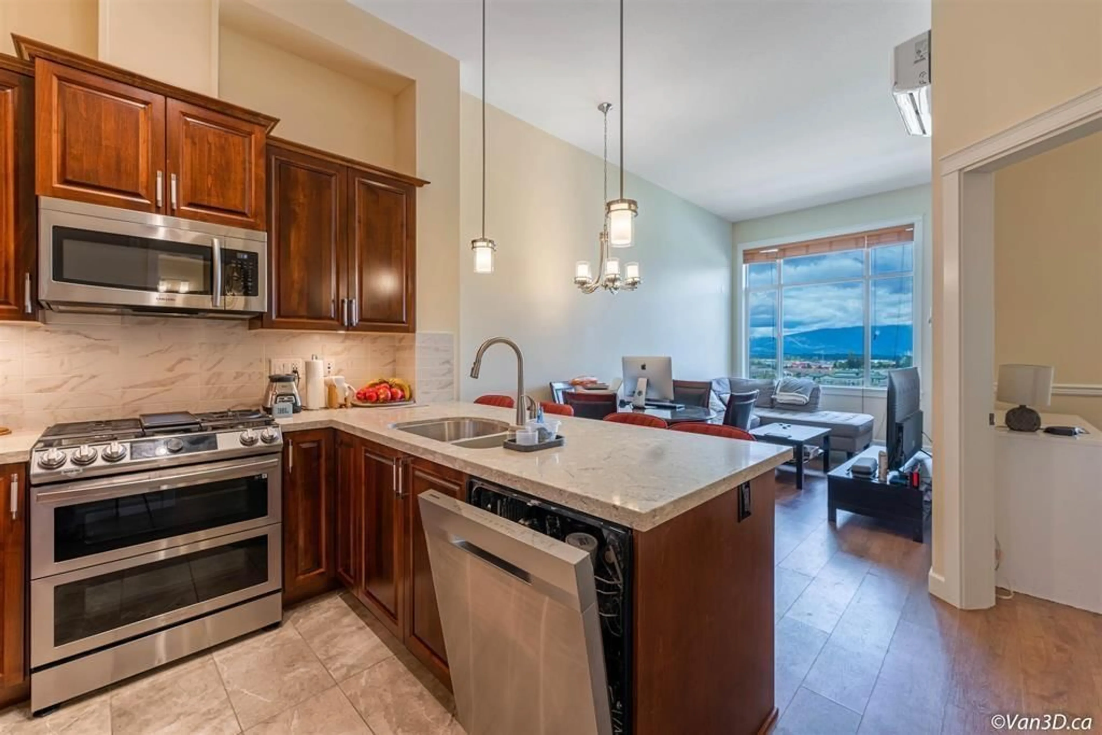 Open concept kitchen, ceramic/tile floor for 606 - 20290 86 AVENUE, Langley British Columbia V2Y3L6
