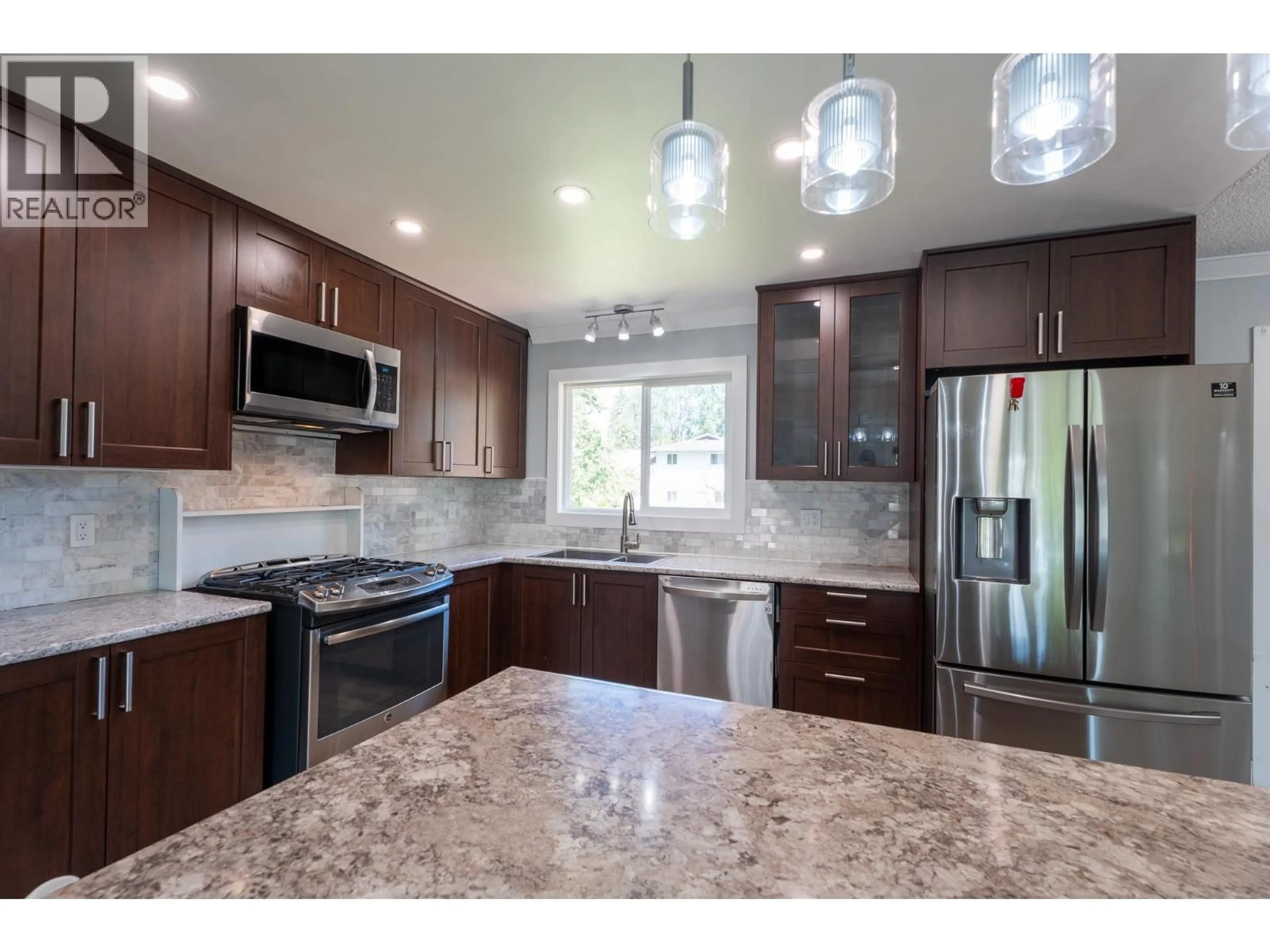 Open concept kitchen, unknown for 2818 LONSDALE STREET, Prince George British Columbia V2L4X9