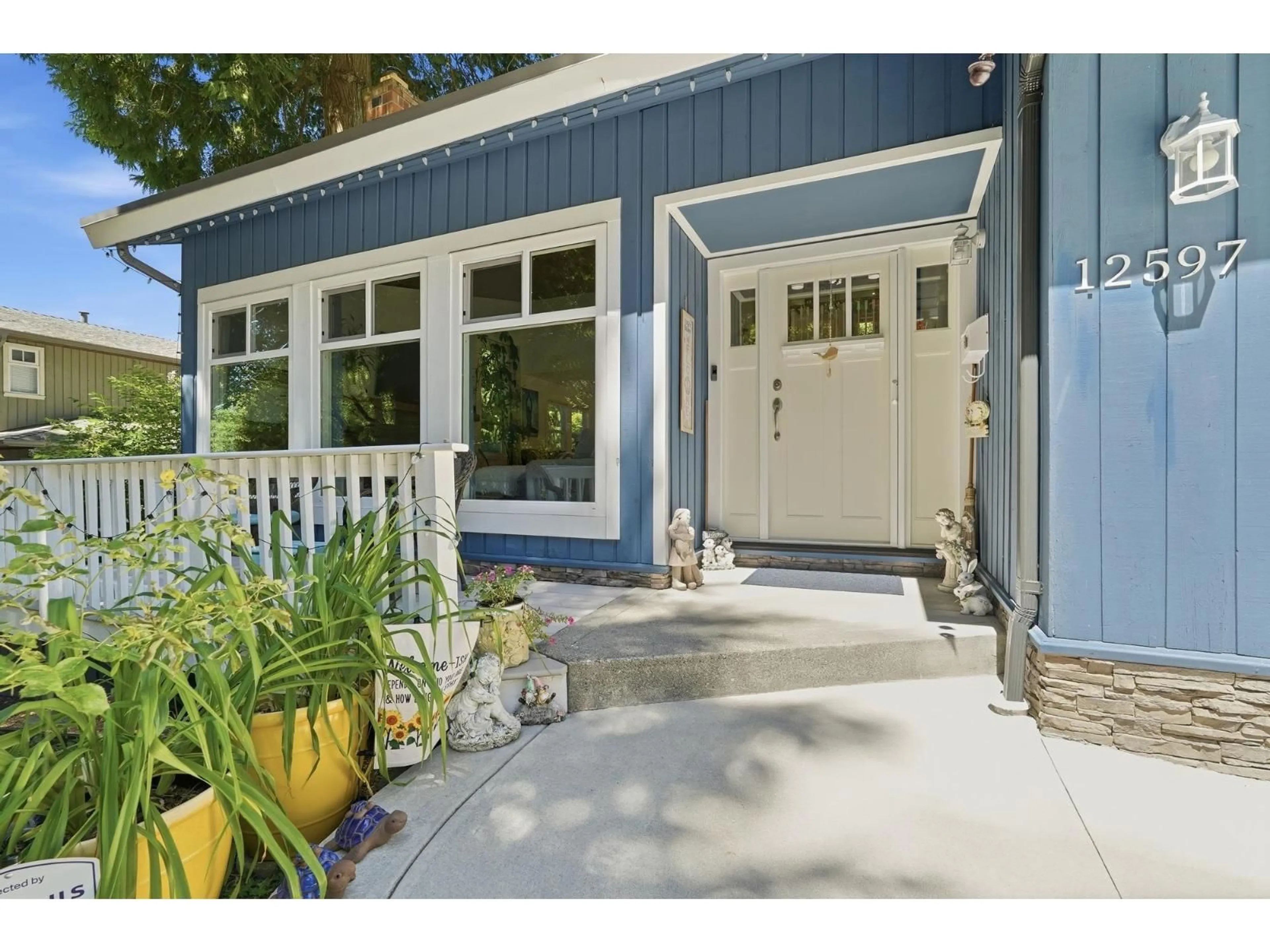 Home with vinyl exterior material, street for 12597 20 AVENUE, Surrey British Columbia V4A6J3