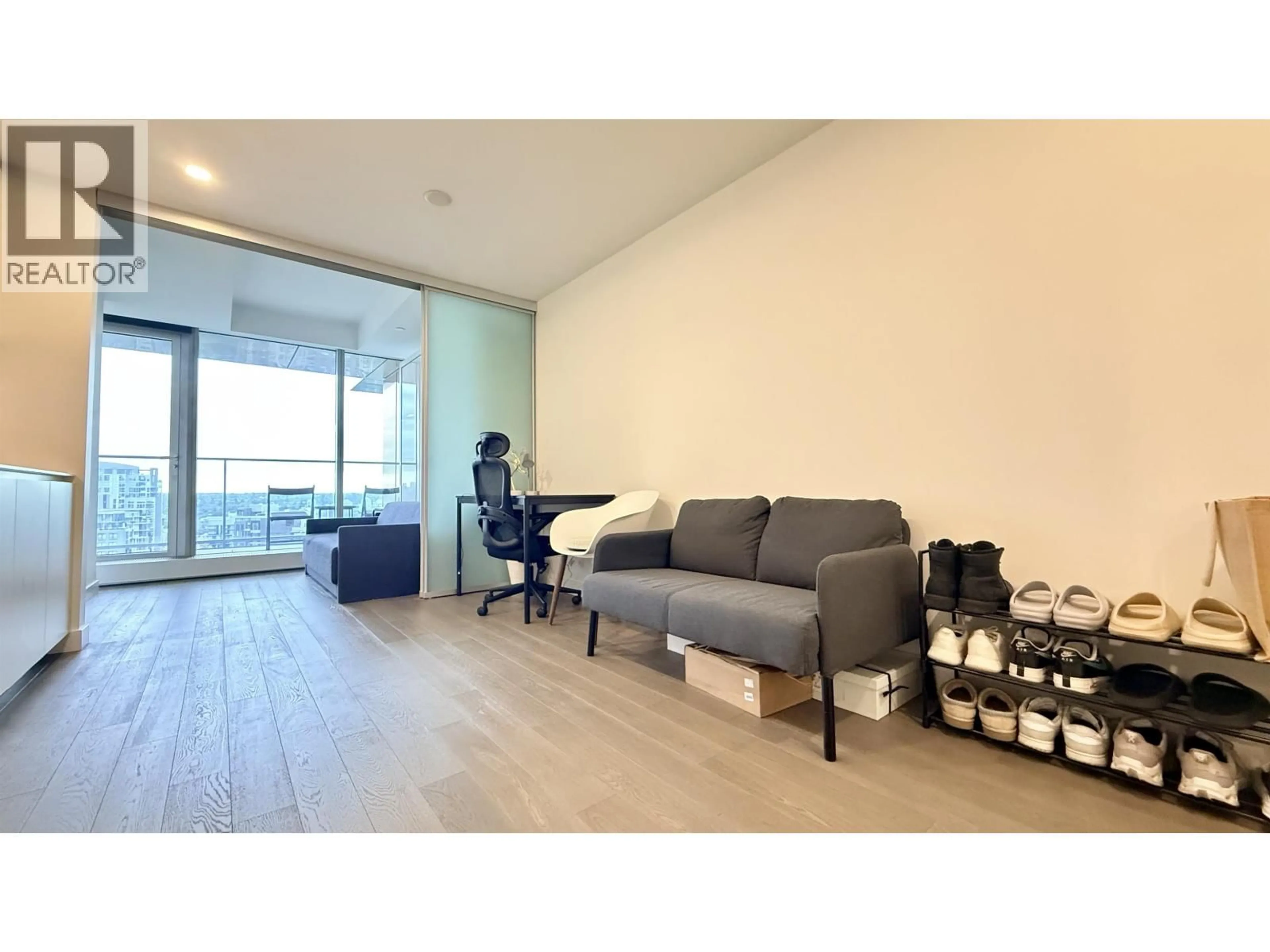 Living room with furniture, wood/laminate floor for 3908 - 1480 HOWE STREET, Vancouver British Columbia V6Z0G5