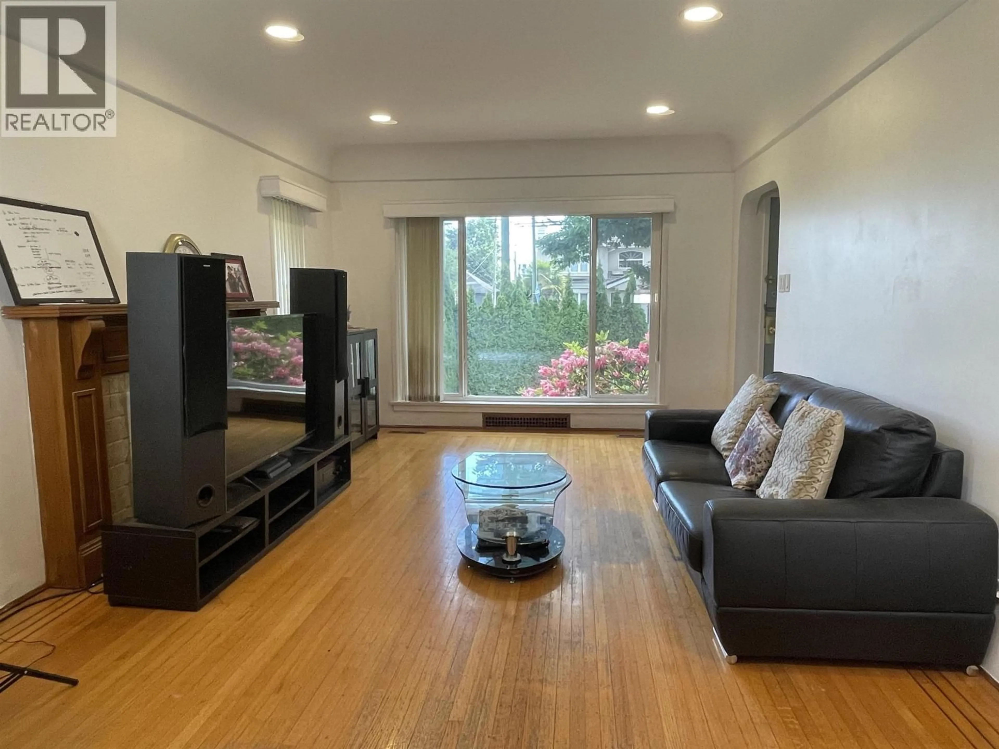Living room with furniture, unknown for 1507 63RD AVENUE, Vancouver British Columbia V6P2H5