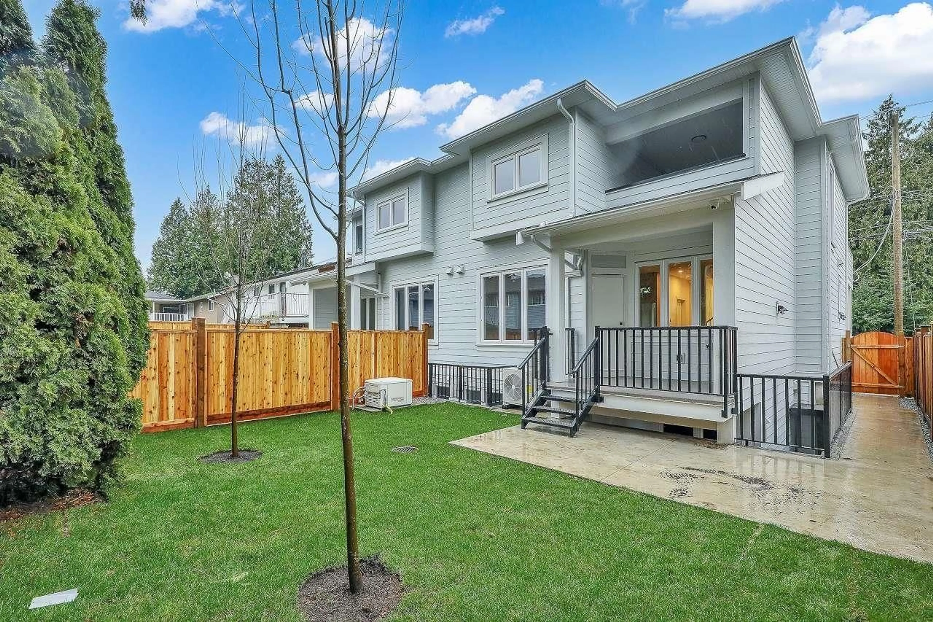 Patio, street for 7826 118 STREET, Surrey British Columbia V4C6G8
