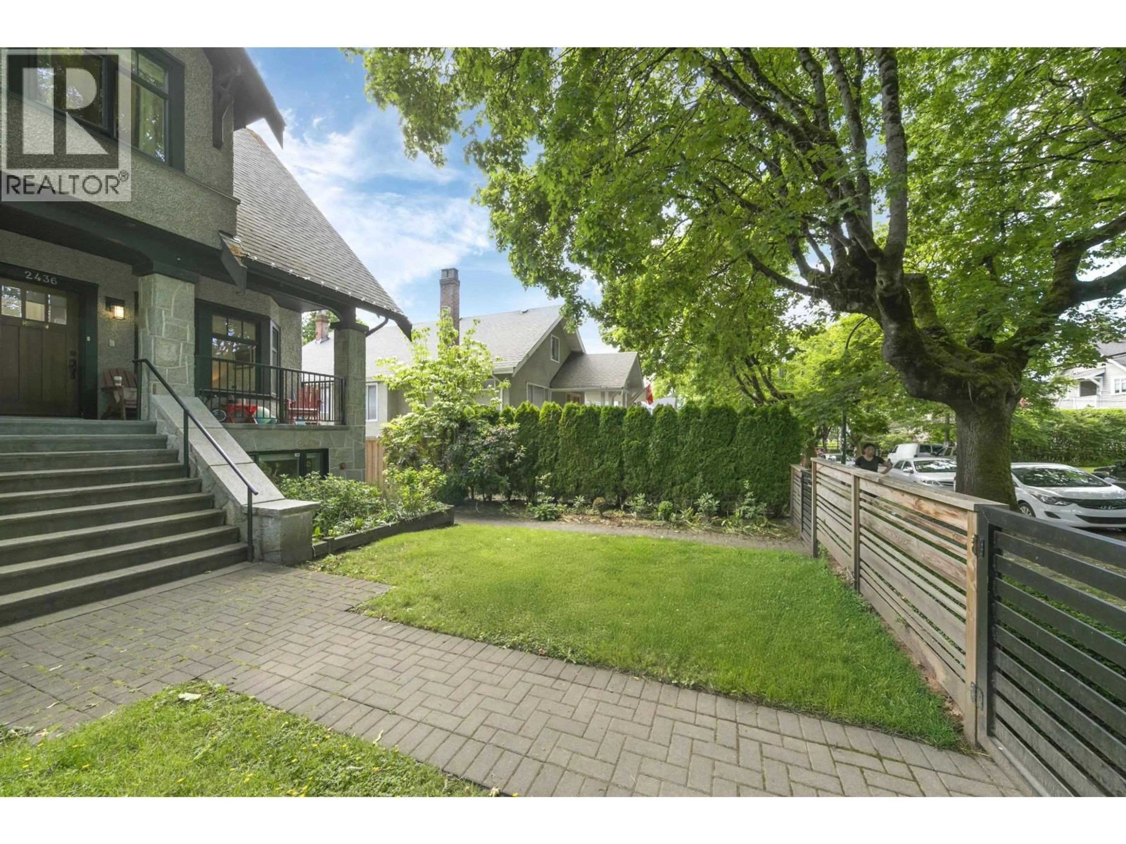 Unknown for 2436 8TH AVENUE, Vancouver British Columbia V6K2B1