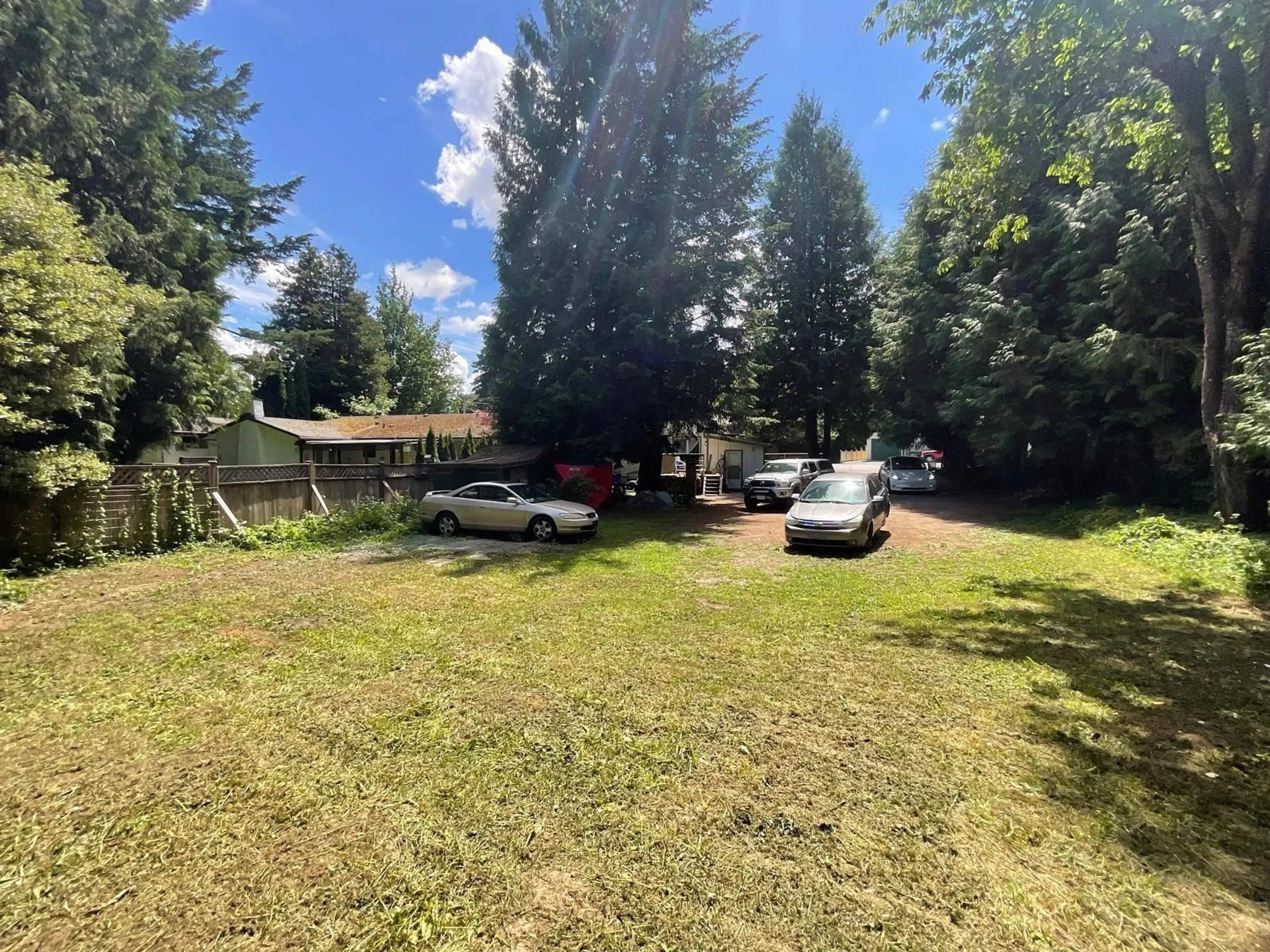 A pic from outside/outdoor area/front of a property/back of a property/a pic from drone, forest/trees view for 33431 GEORGE FERGUSON WAY, Abbotsford British Columbia V2S2L9