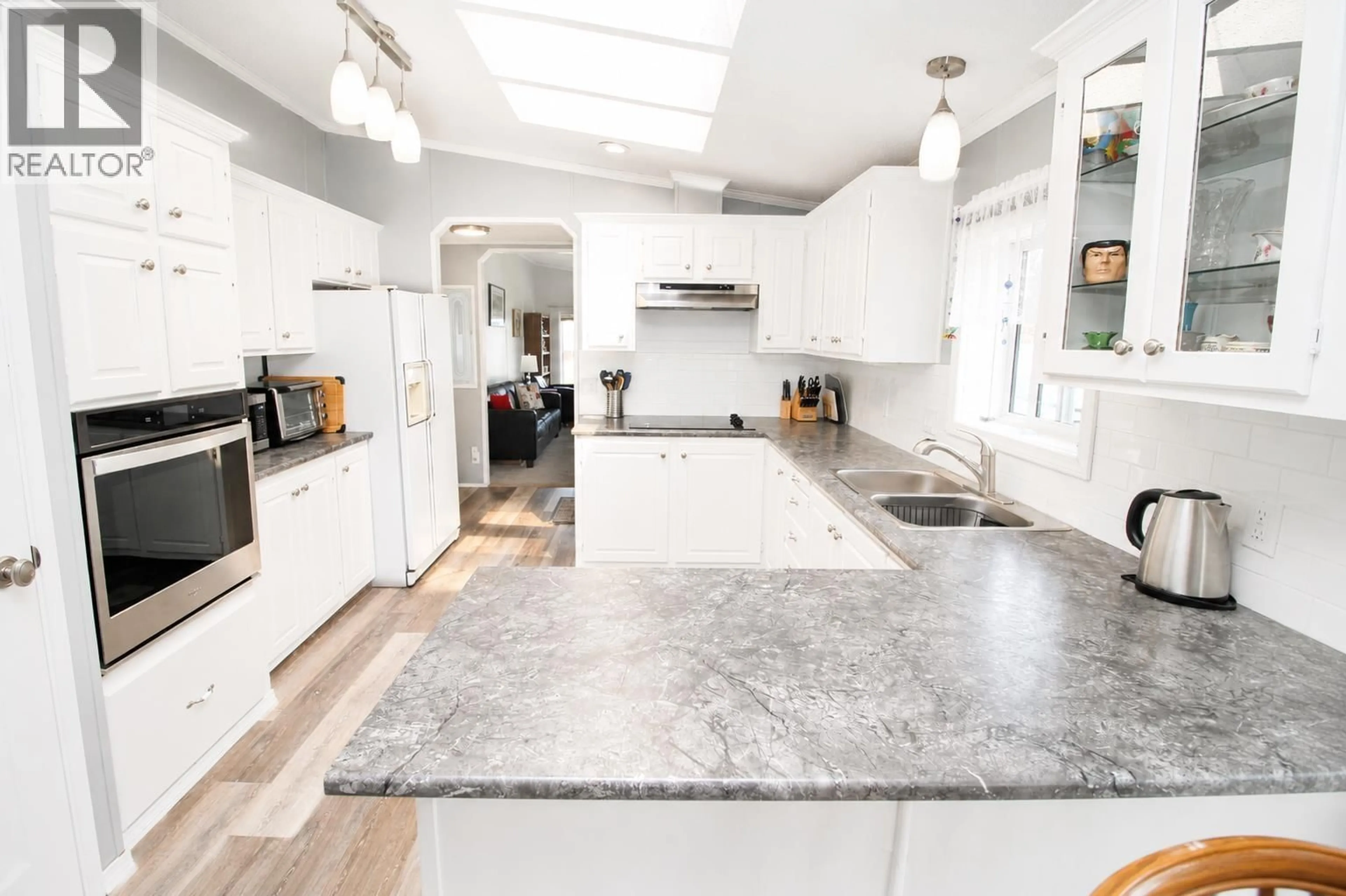 Open concept kitchen, ceramic/tile floor for 16 - 3960 DRIVE IN ROAD, Houston British Columbia V0J1Z2