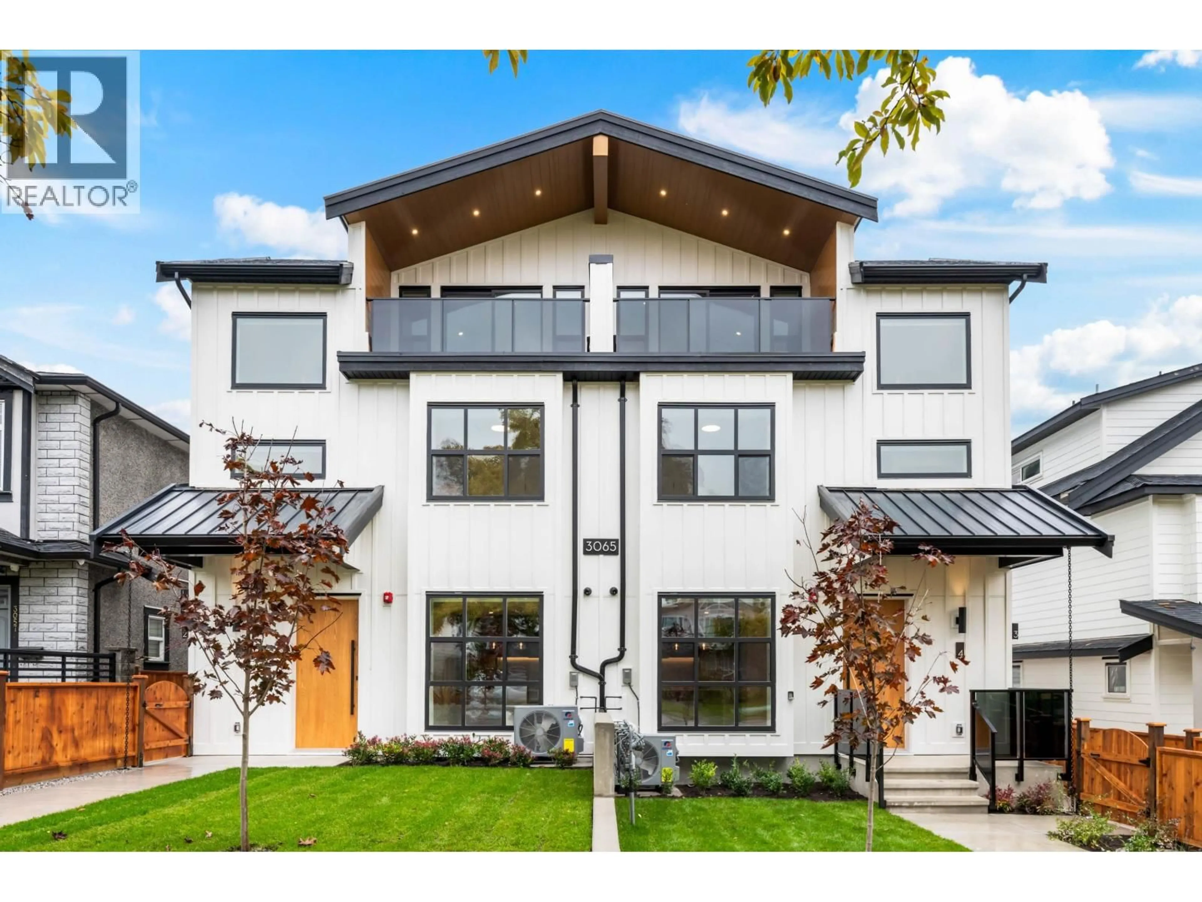 Home with brick exterior material, street for 4 - 3065 CHARLES STREET, Vancouver British Columbia V5K3B6