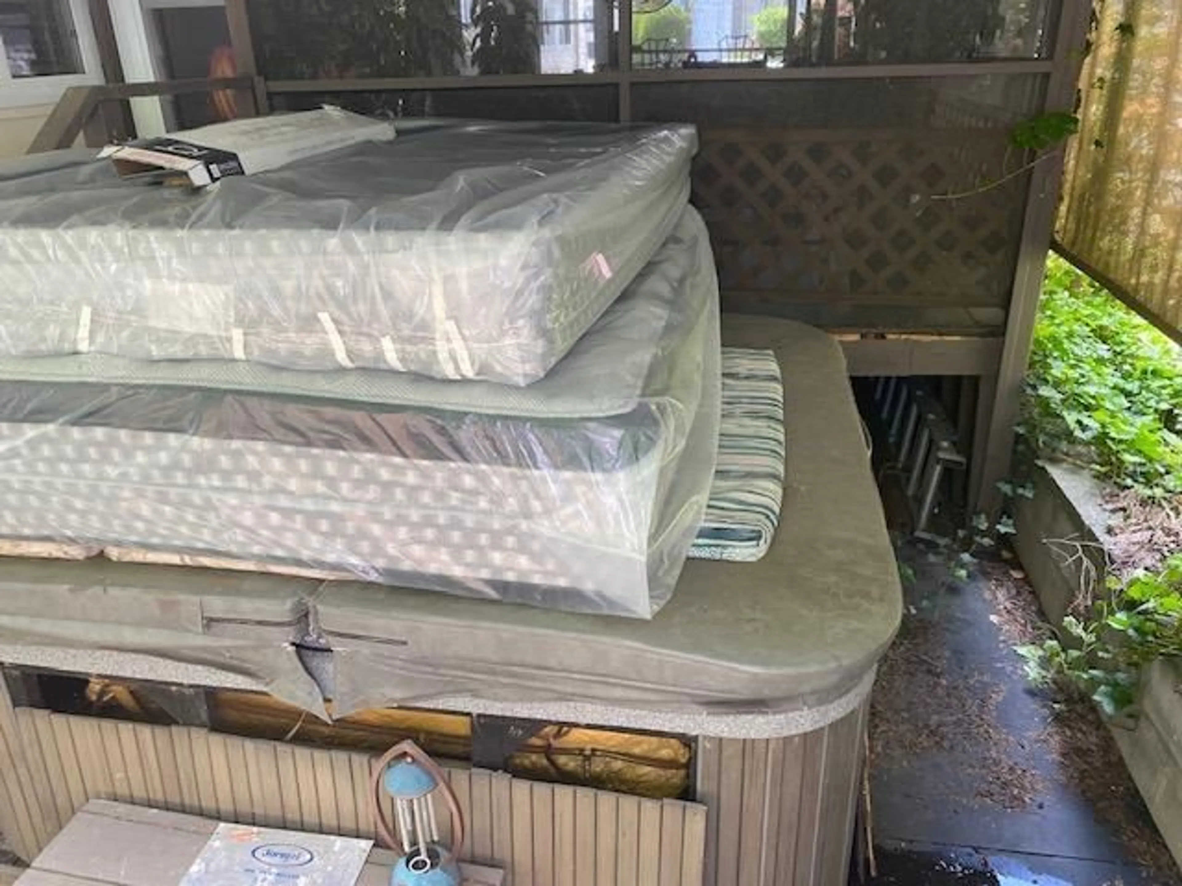 A pic of a room for 15 - 1640 162 STREET, Surrey British Columbia V4A6Y9