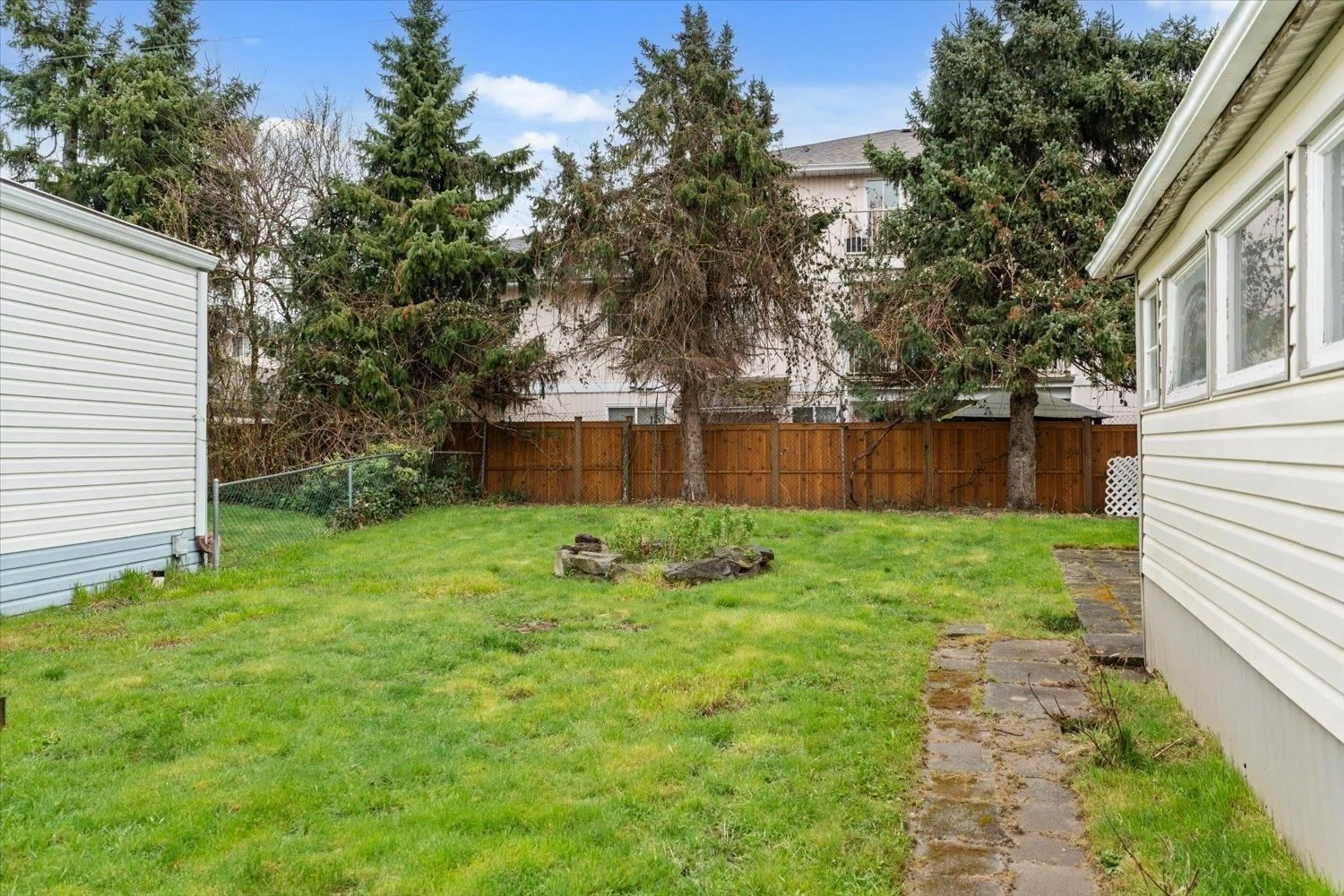 Patio, unknown for 60 - 45640 WATSON ROAD, Chilliwack British Columbia V3G3E9