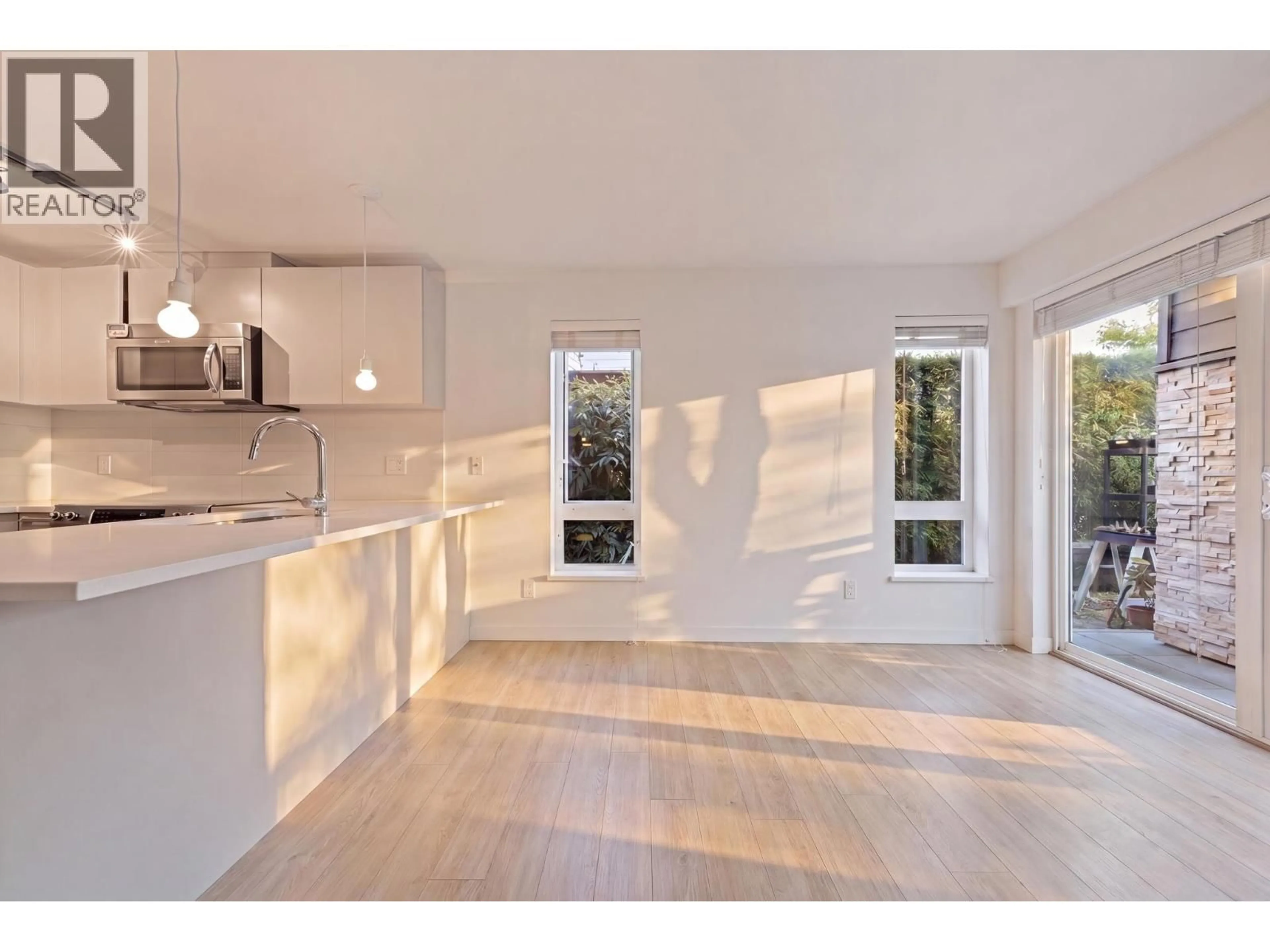 Open concept kitchen, unknown for 107 - 1661 2ND AVENUE, Vancouver British Columbia V5N1E1