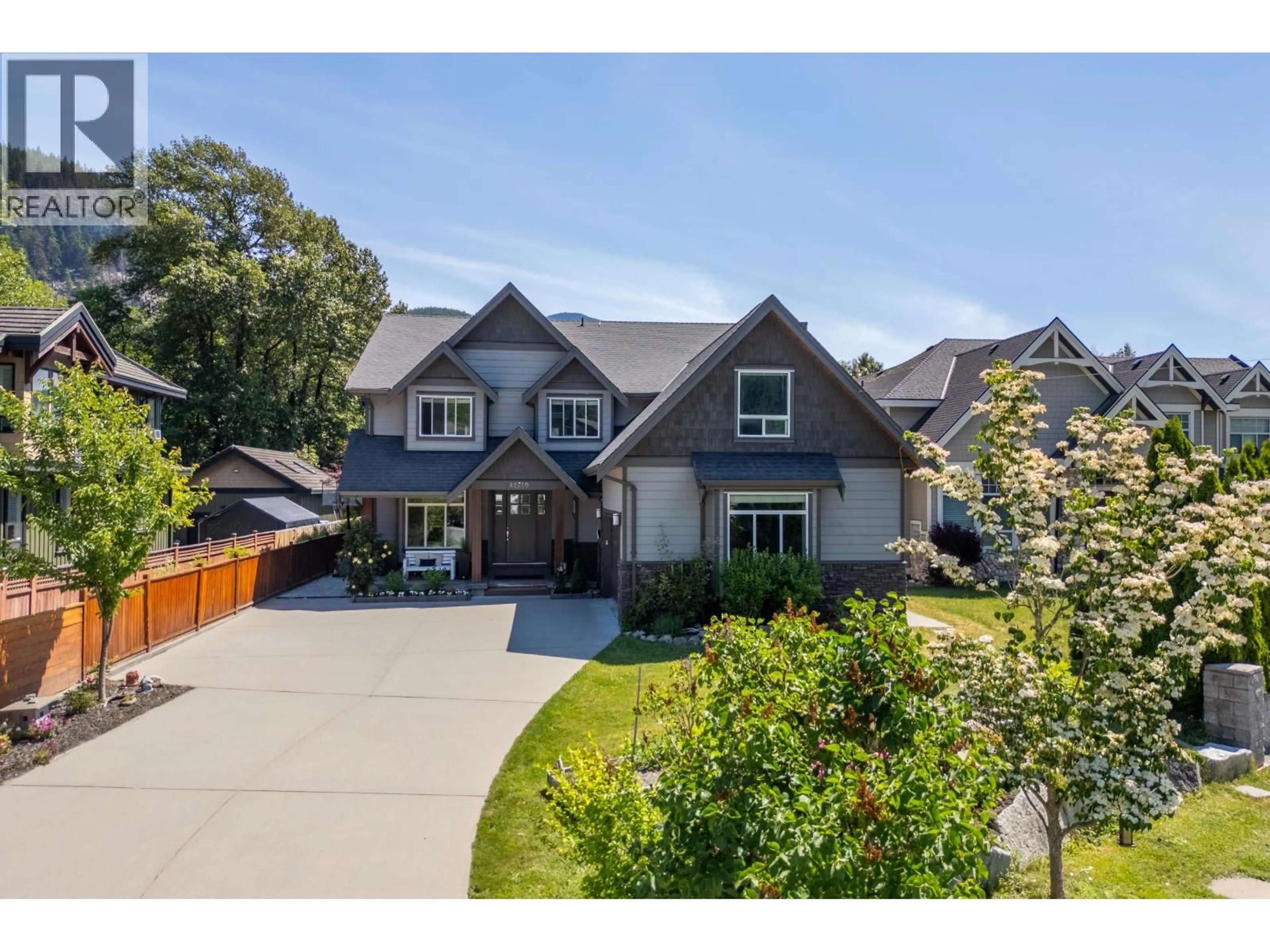 A pic from outside/outdoor area/front of a property/back of a property/a pic from drone, street for 41510 GOVERNMENT ROAD, Squamish British Columbia V0N3G0