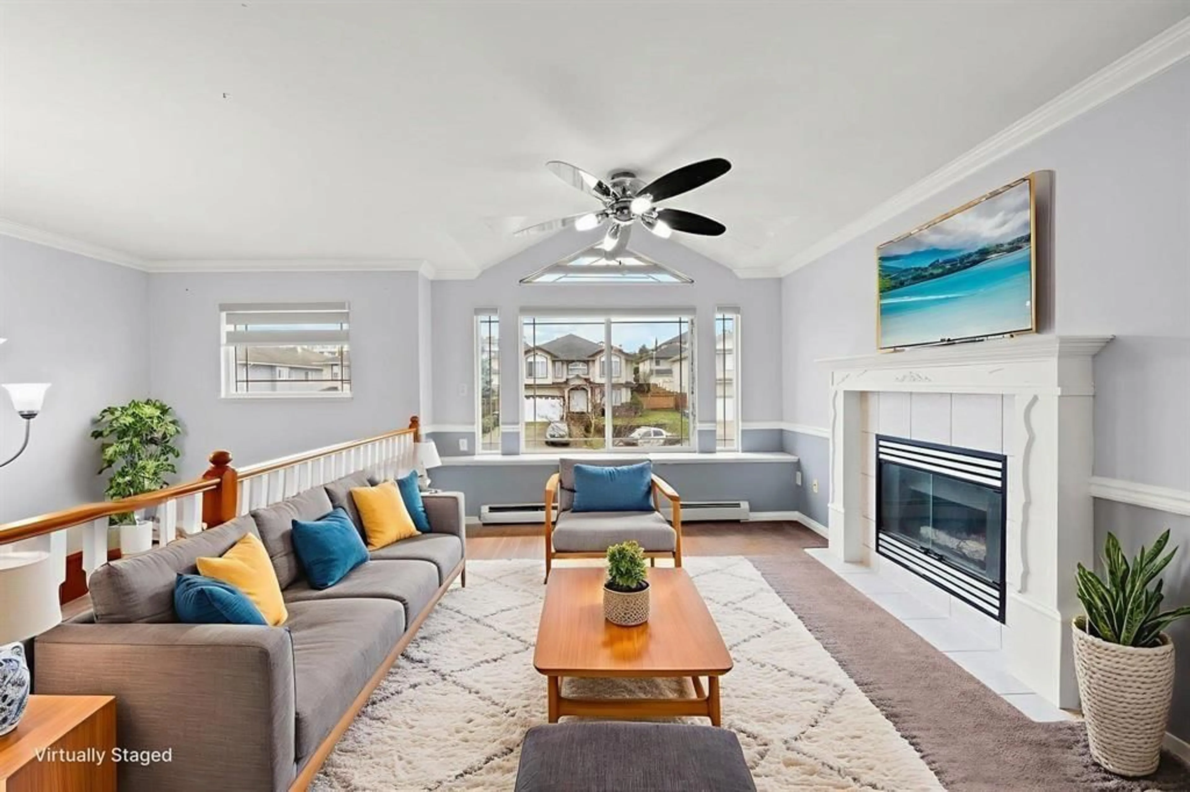 Living room with furniture, unknown for 31449 LEGACY COURT, Abbotsford British Columbia V2T6W5
