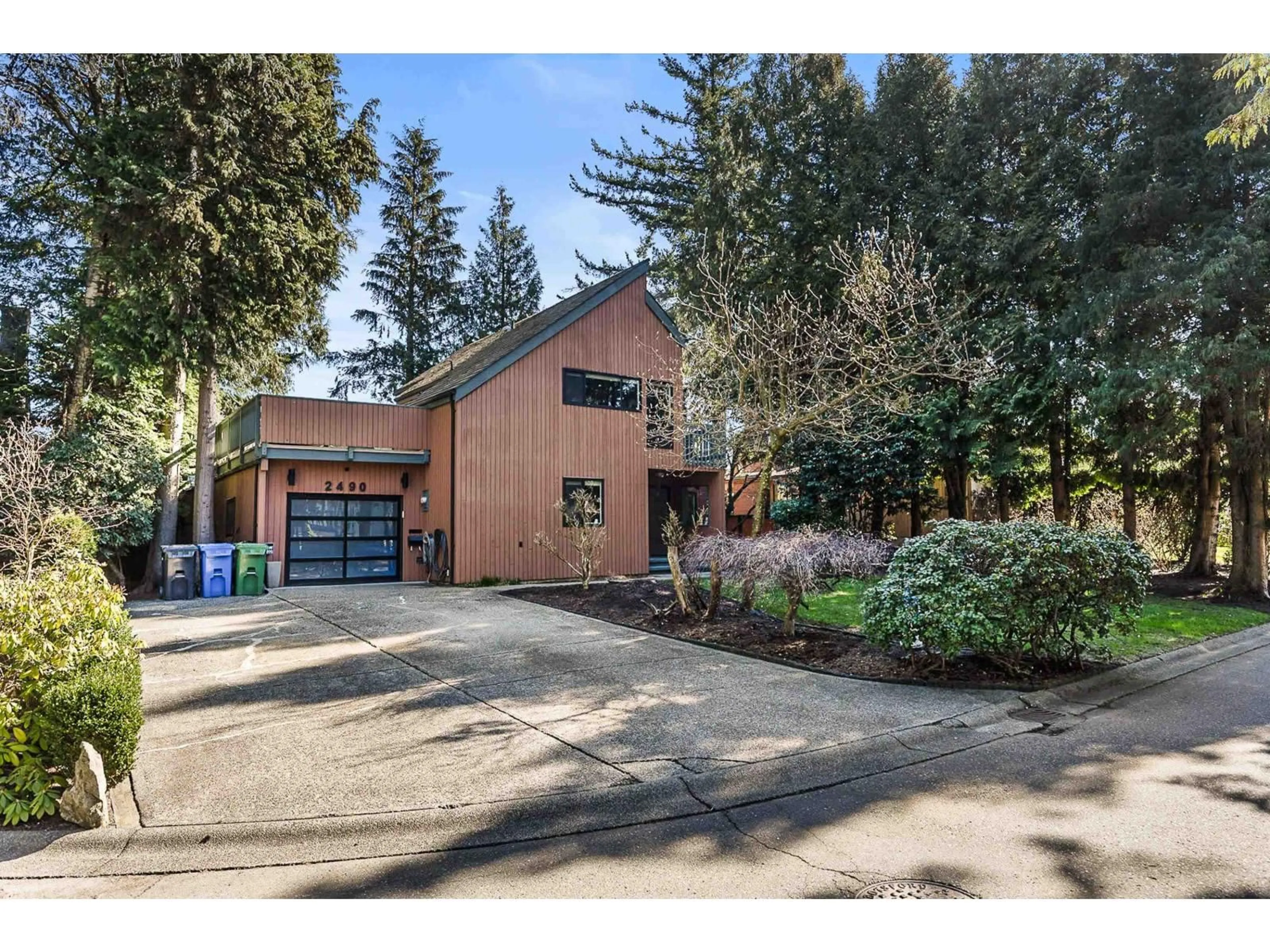 Home with brick exterior material, street for 2490 HYATT PLACE, Abbotsford British Columbia V2S5C7