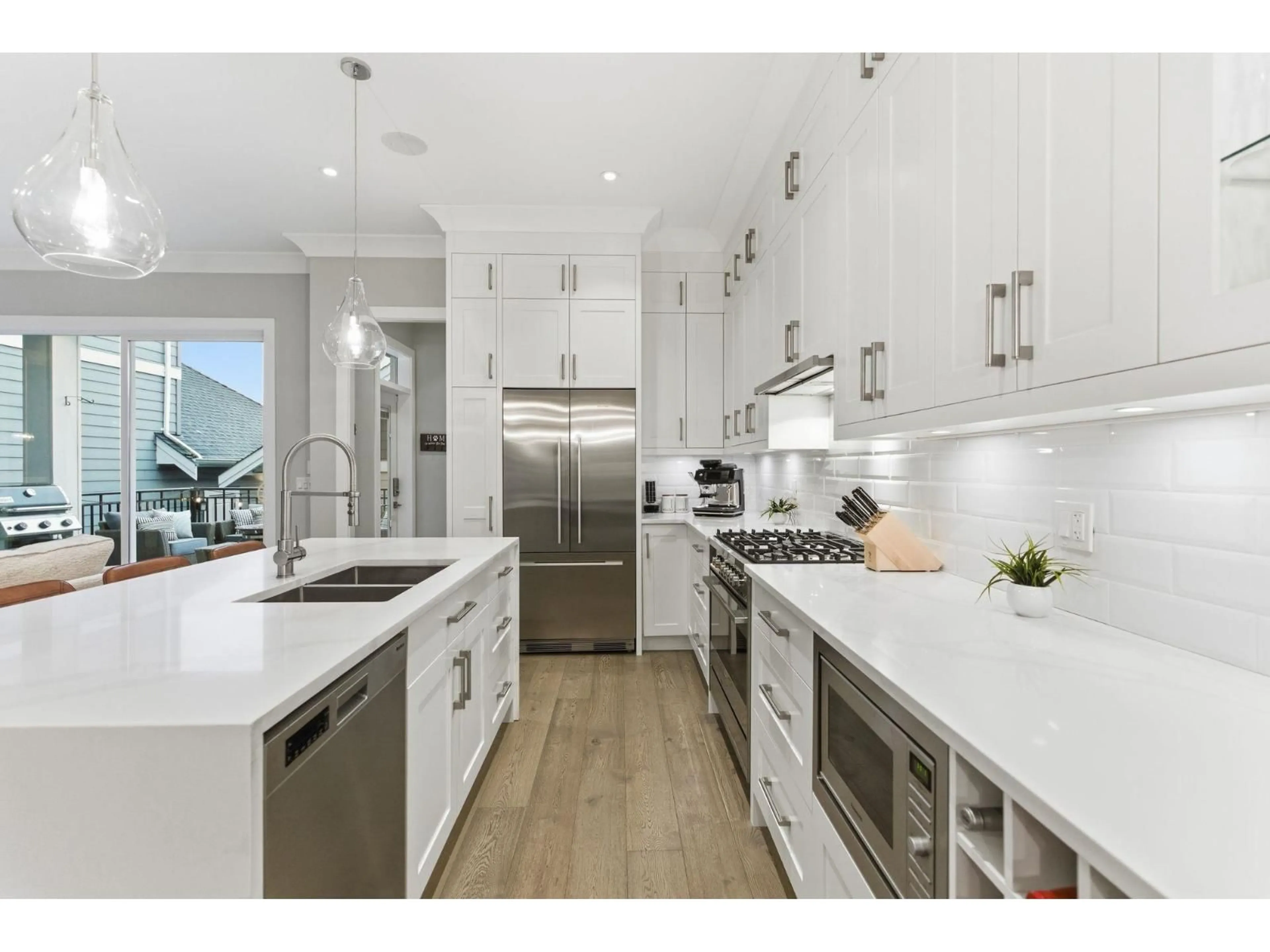 Unknown for 15786 23B AVENUE, Surrey British Columbia V4A9Y4
