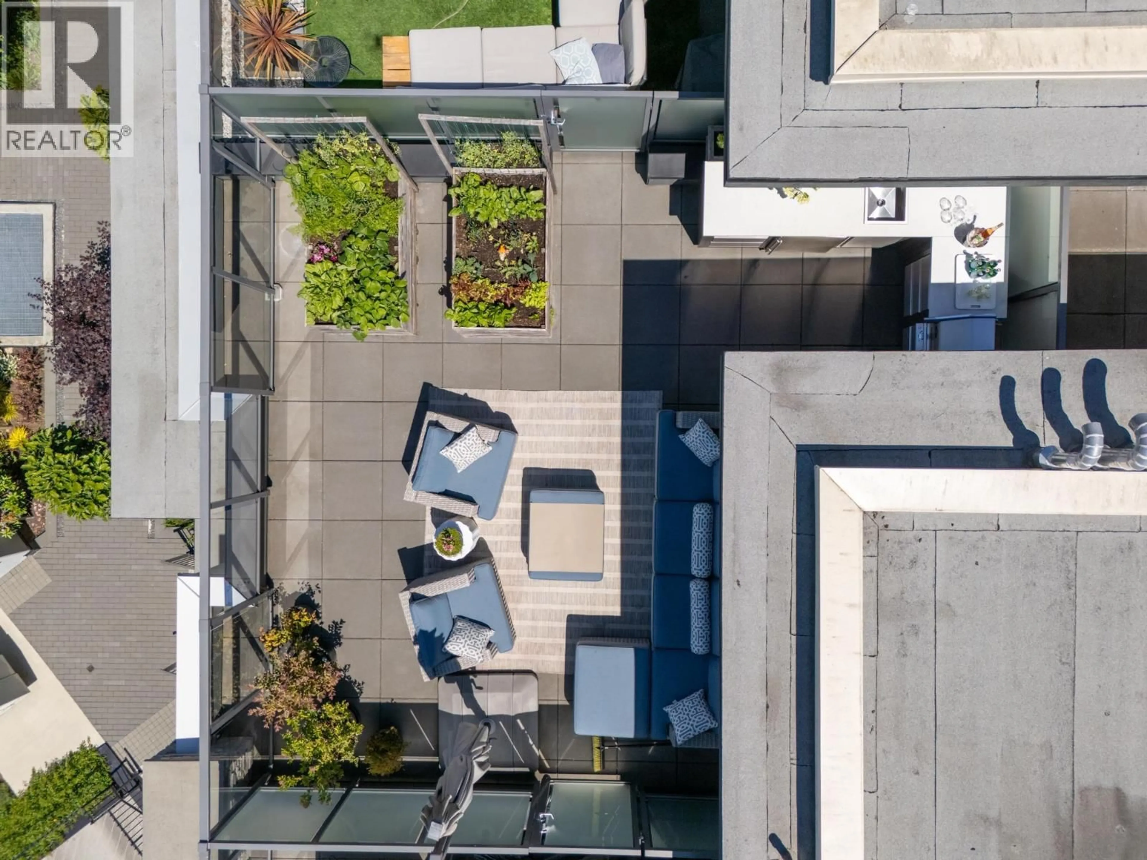 A pic from outside/outdoor area/front of a property/back of a property/a pic from drone, city buildings view from balcony for 215 - 2060 CURLING ROAD, North Vancouver British Columbia V7P0E1