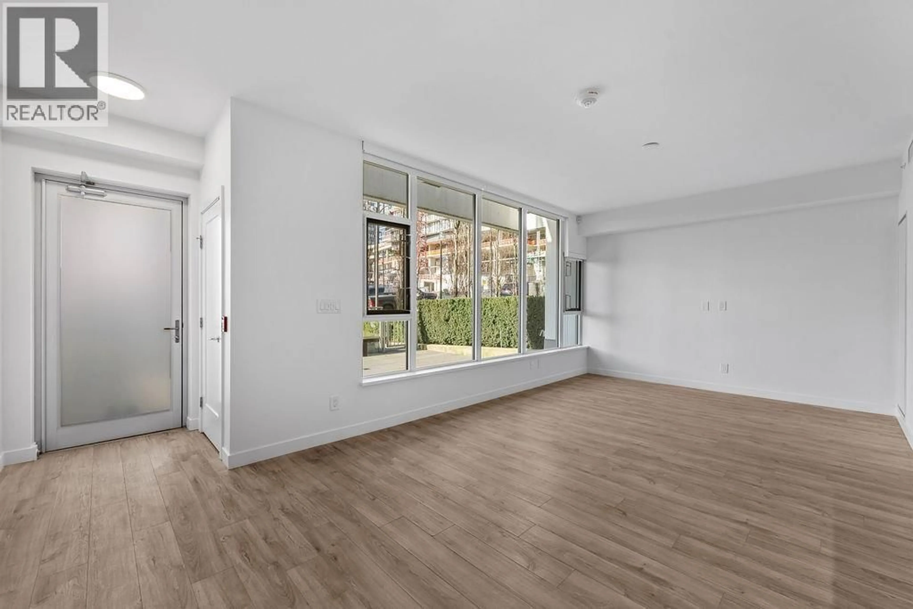A pic of a room for TH02 - 2288 ALPHA AVENUE, Burnaby British Columbia V5C0L9